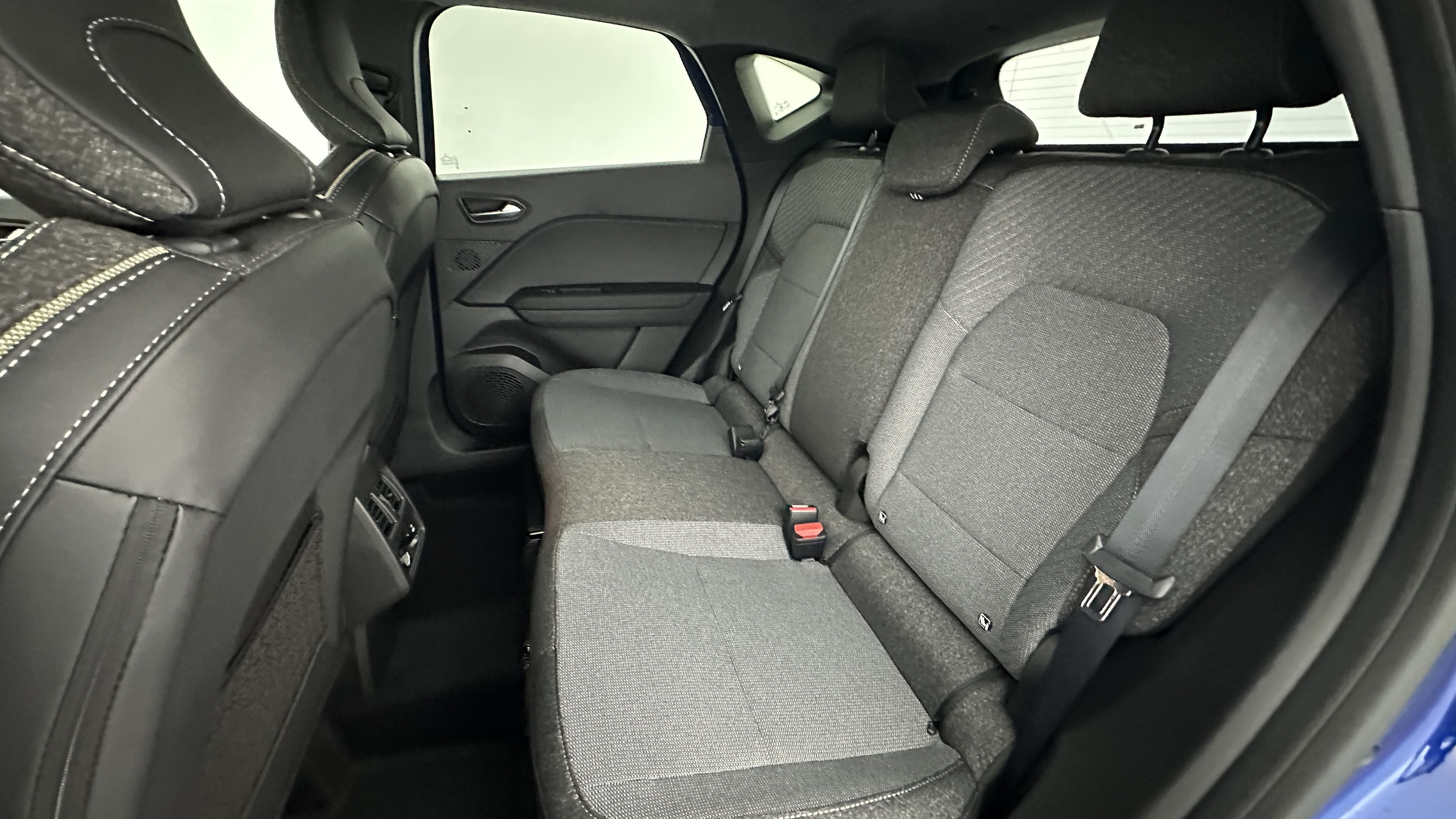 Renault Captur - Image 9