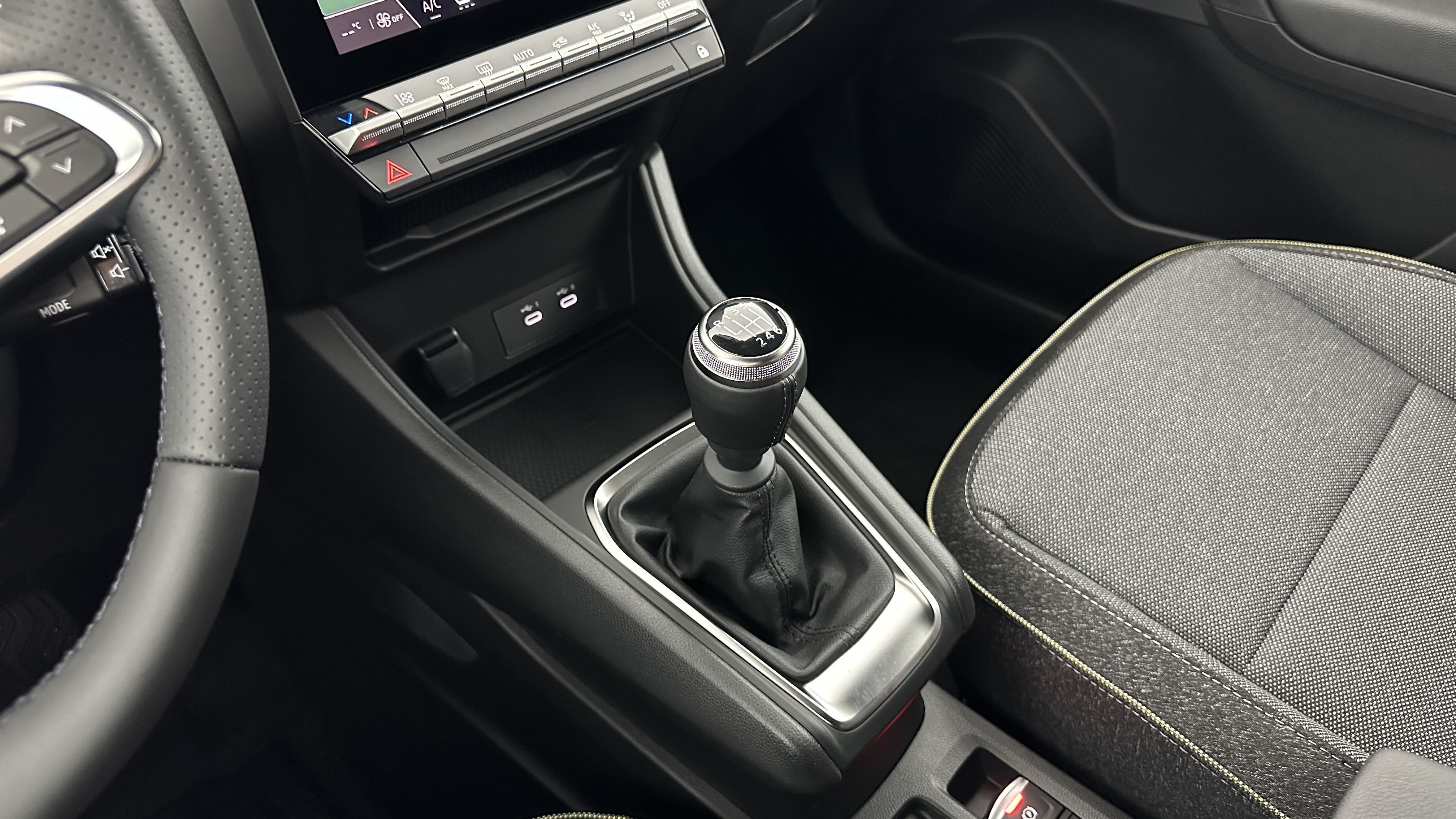 Renault Captur - Image 17