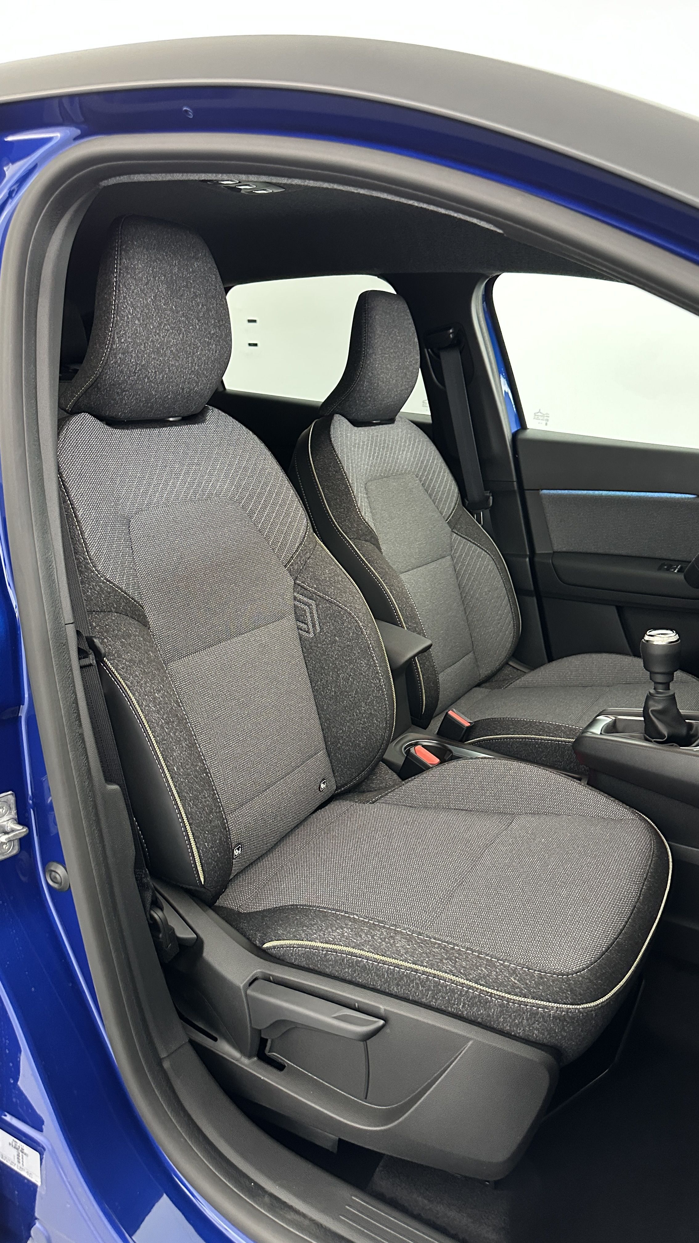 Renault Captur - Image 23