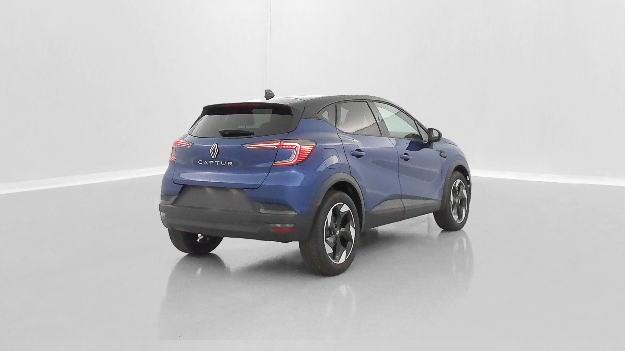 Renault Captur - Image 25