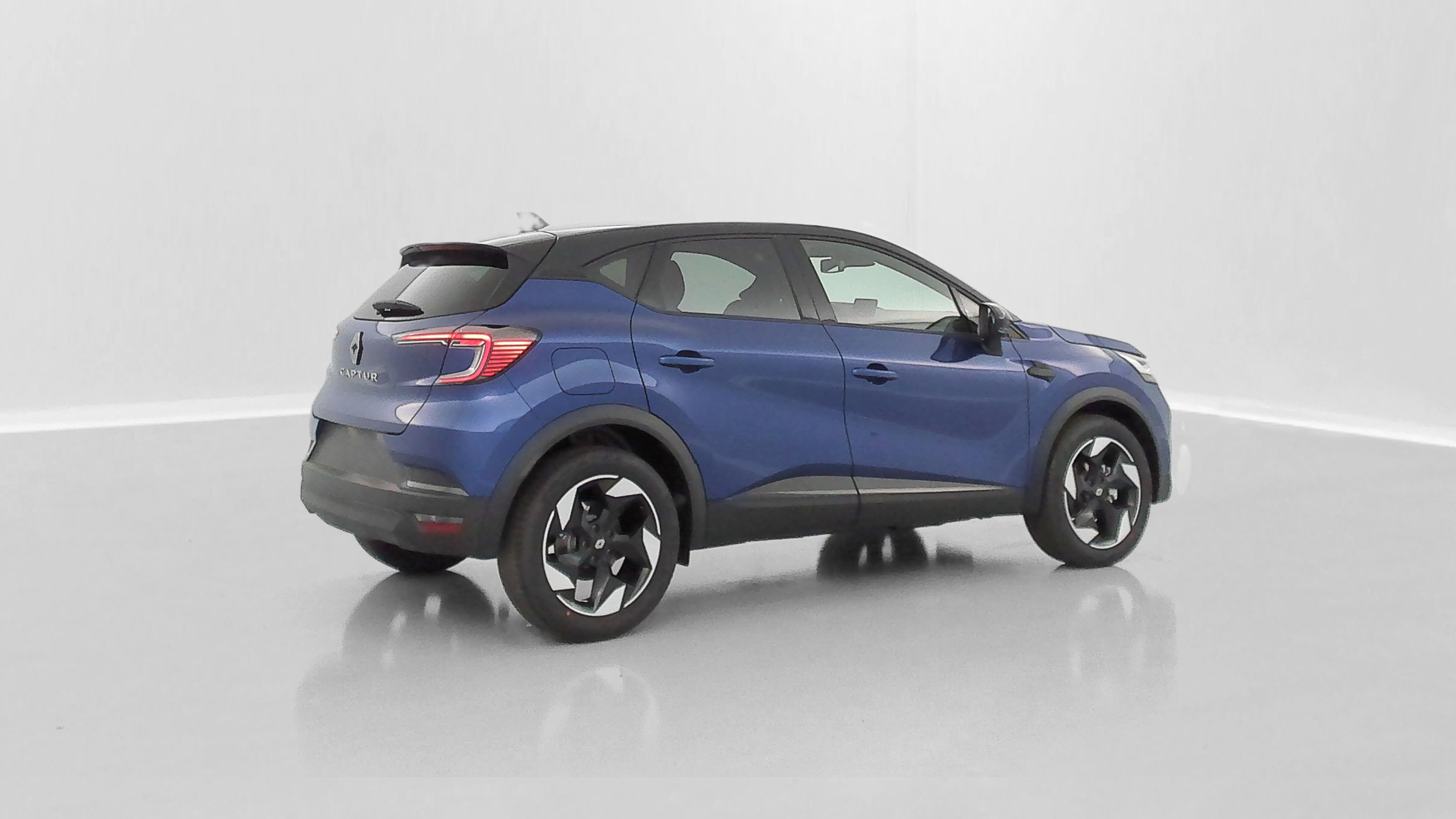 Renault Captur - Image 29