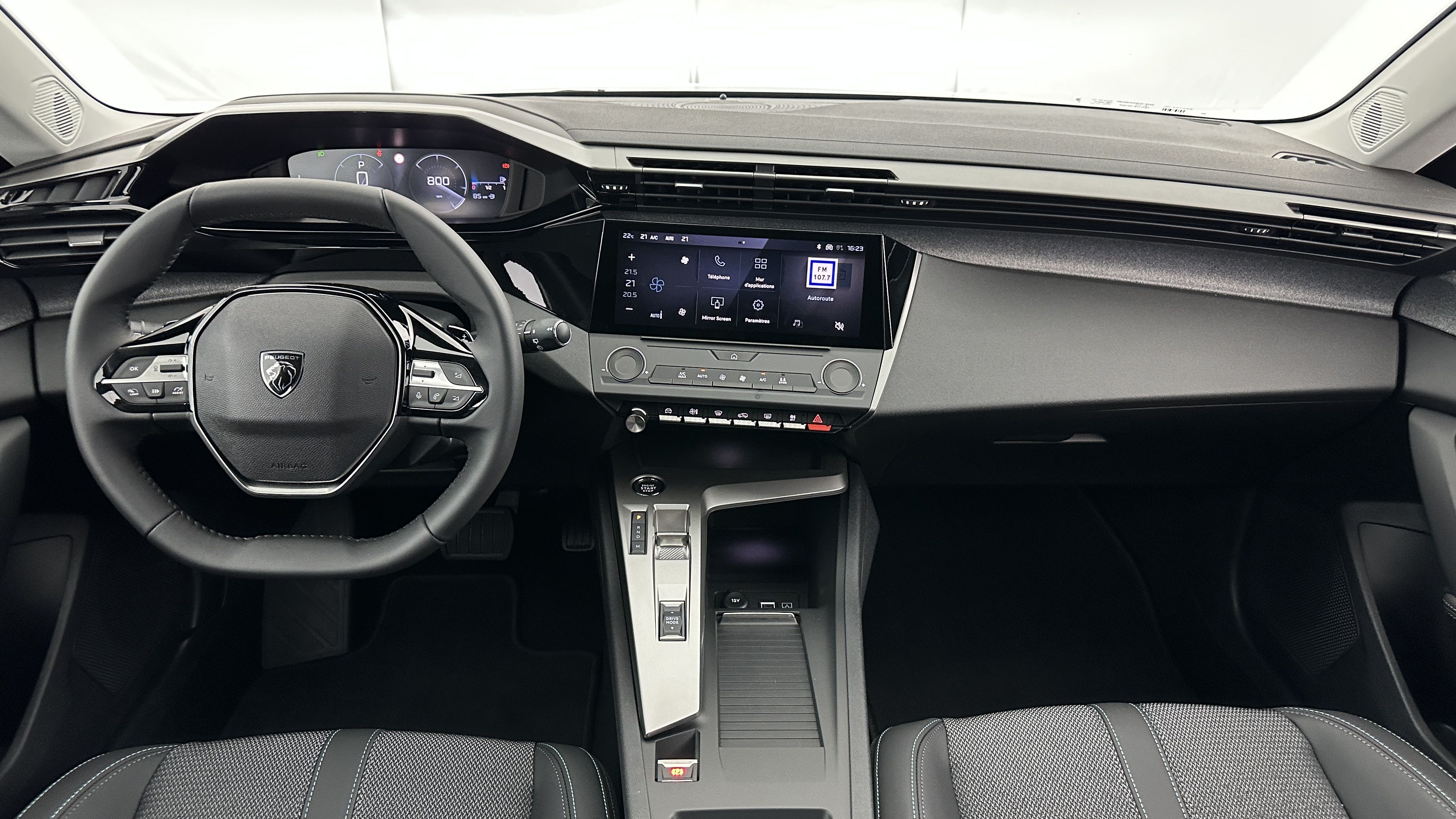 Peugeot 308 SW - Image 7
