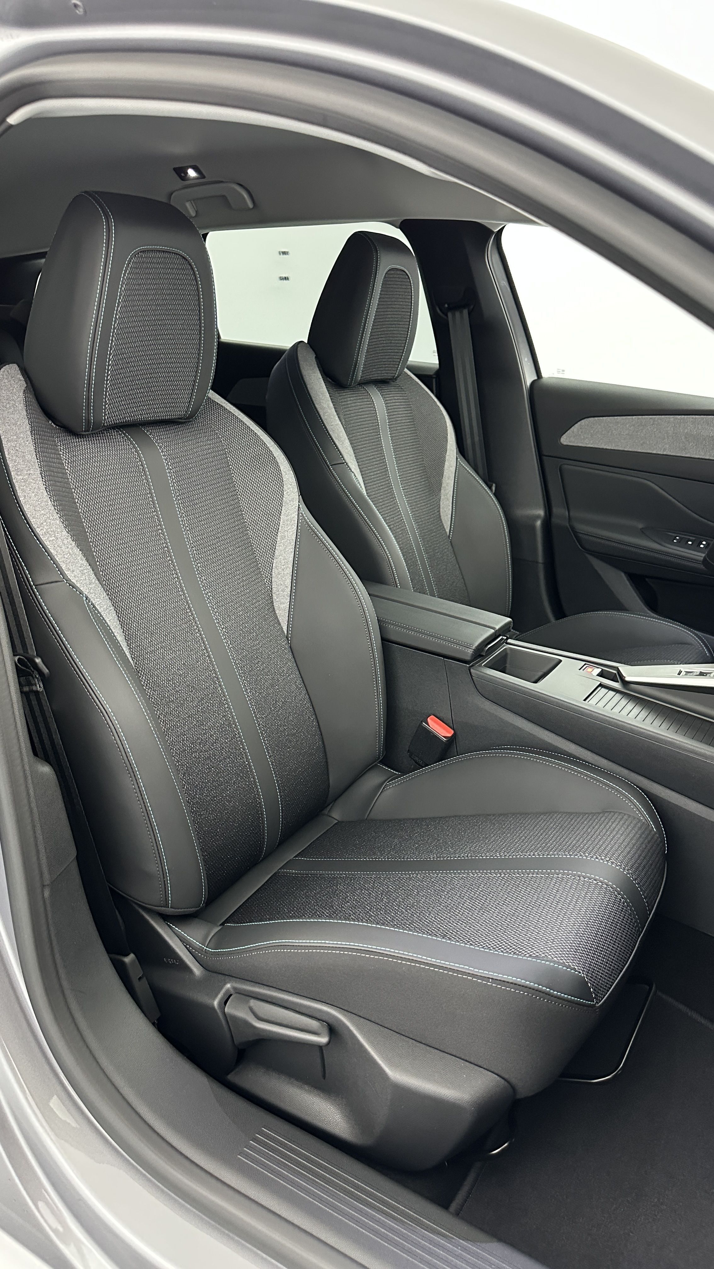 Peugeot 308 SW - Image 19