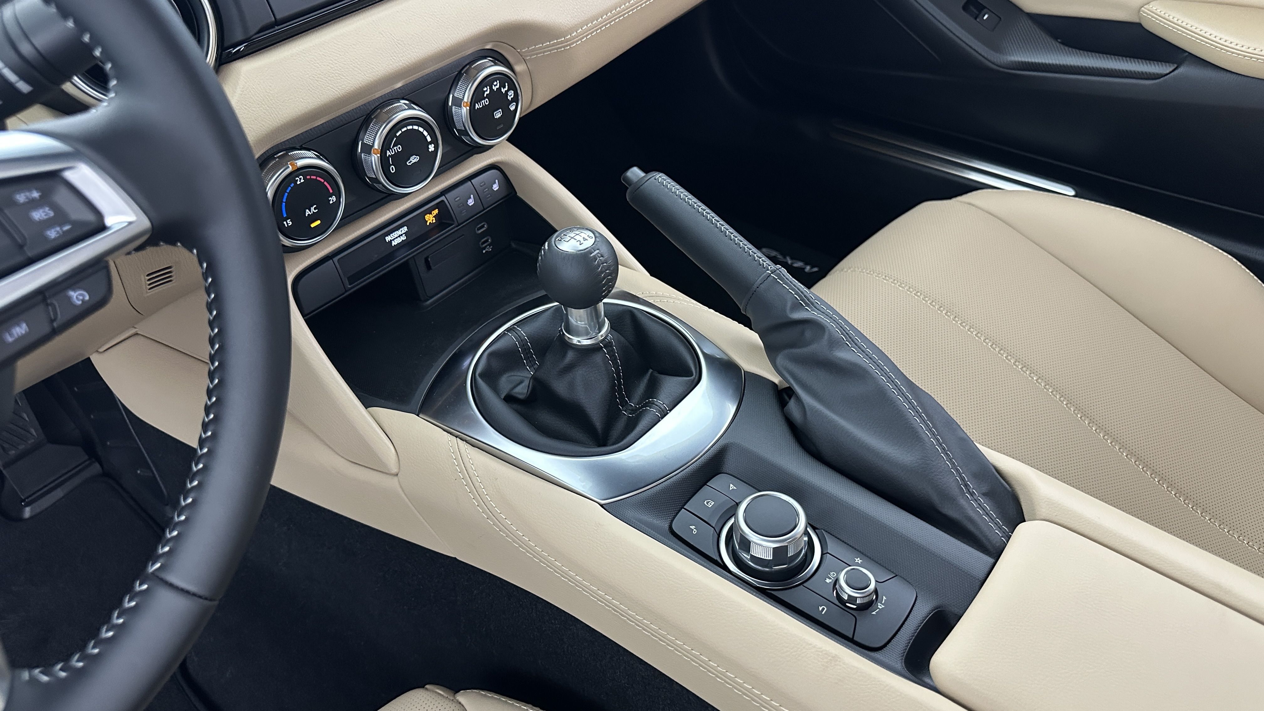 Mazda MX-5 ROADSTER - Image 14