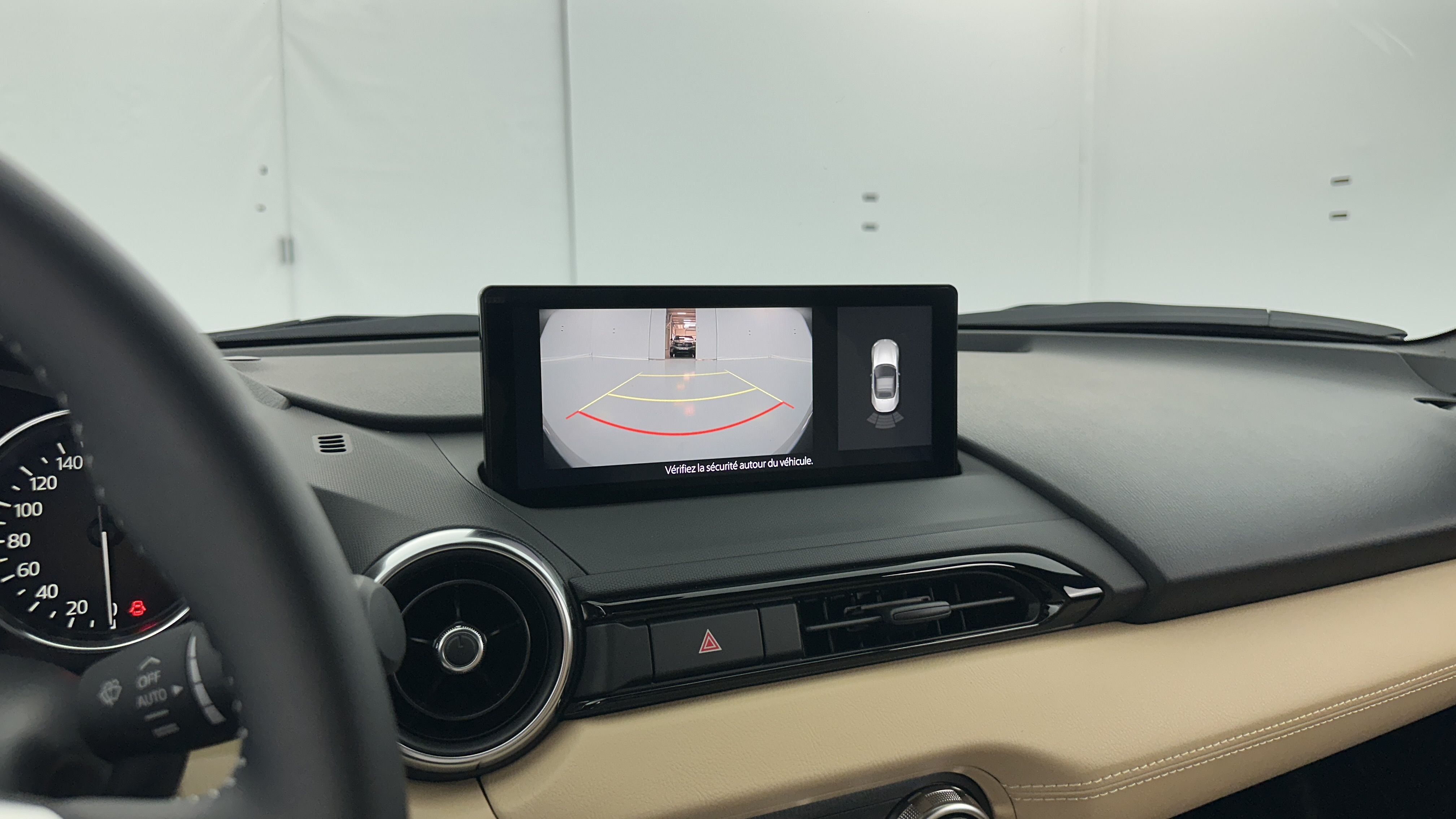 Mazda MX-5 ROADSTER - Image 16