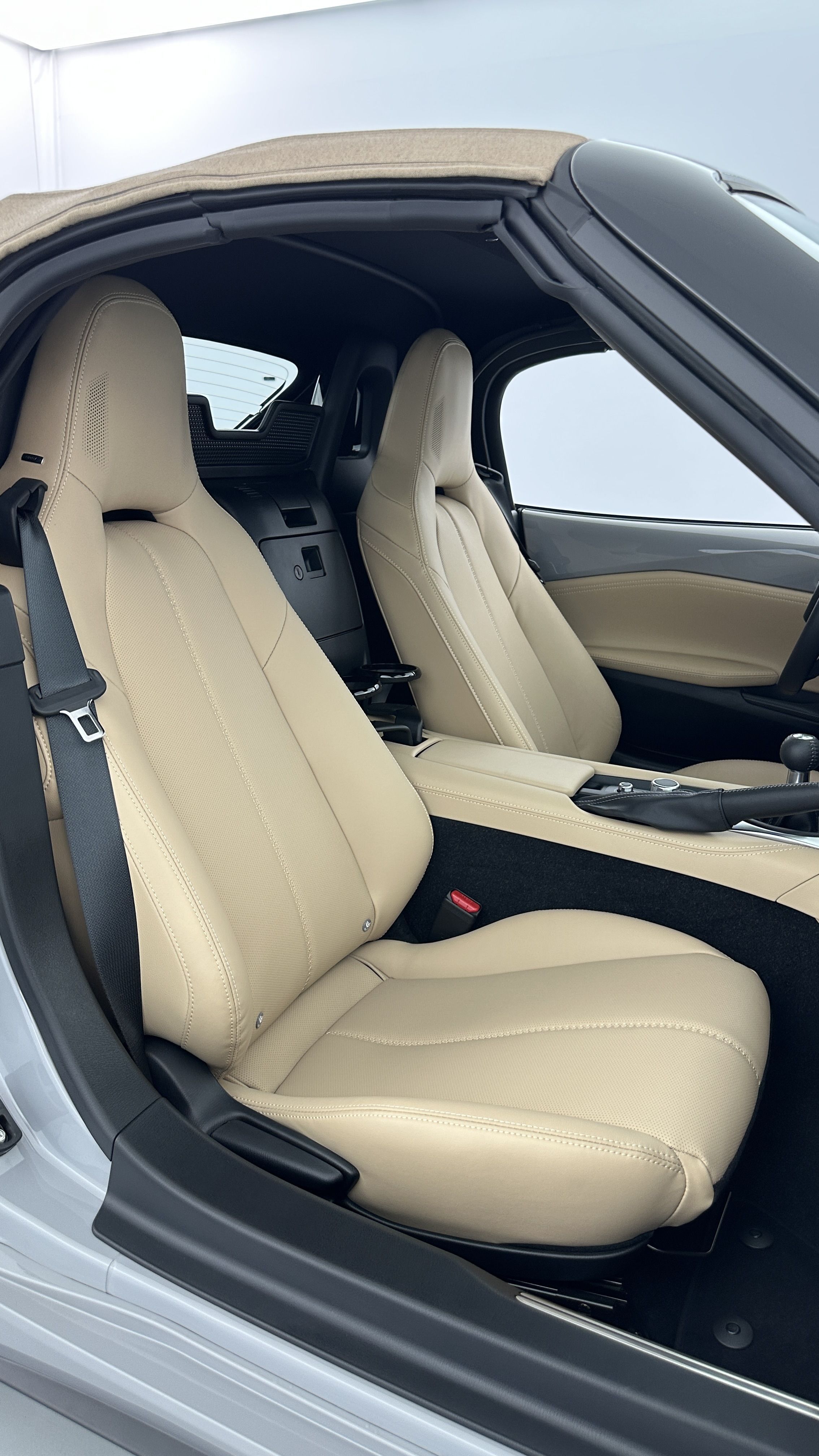 Mazda MX-5 ROADSTER - Image 24