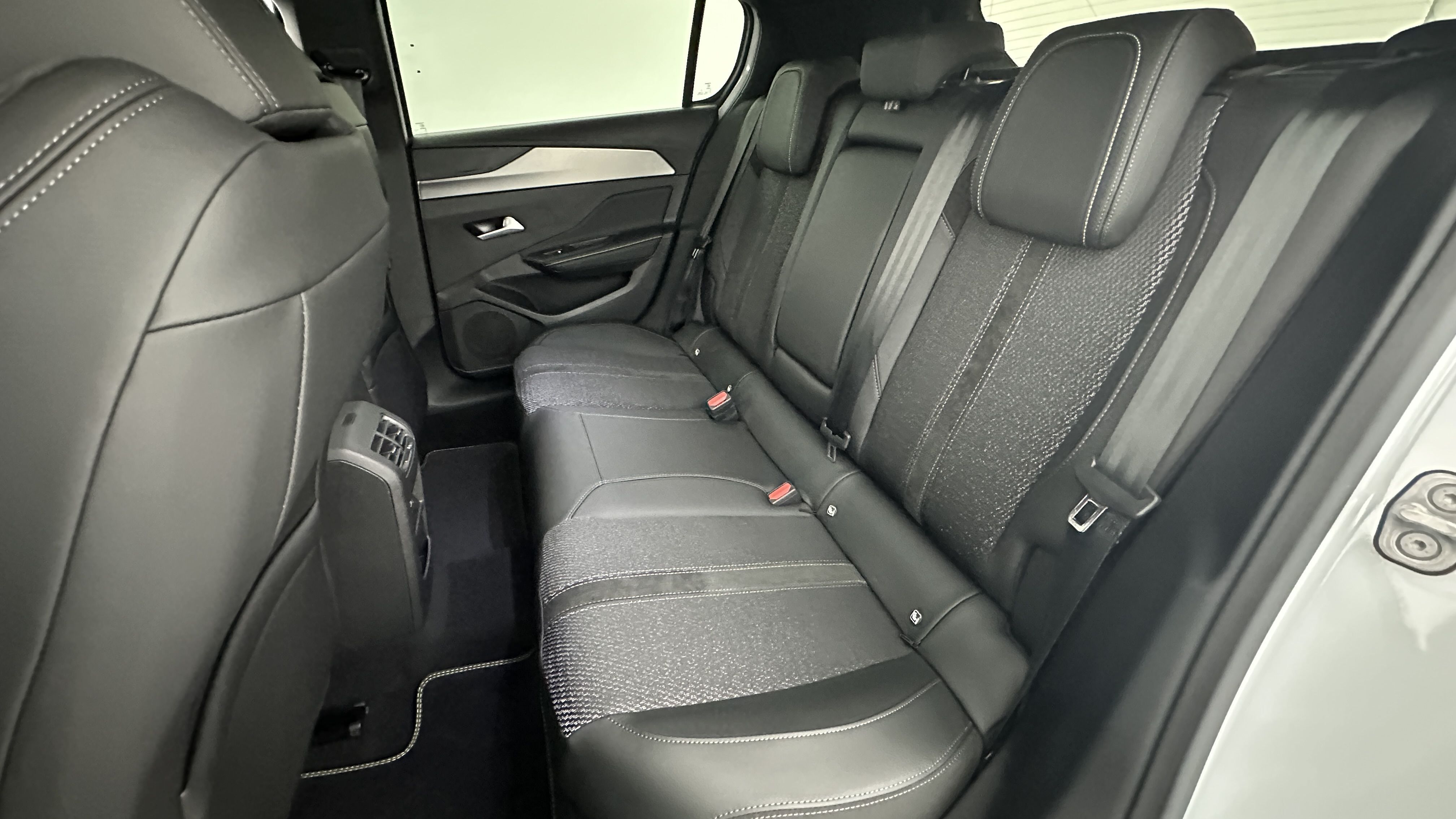 Peugeot 308 - Image 9