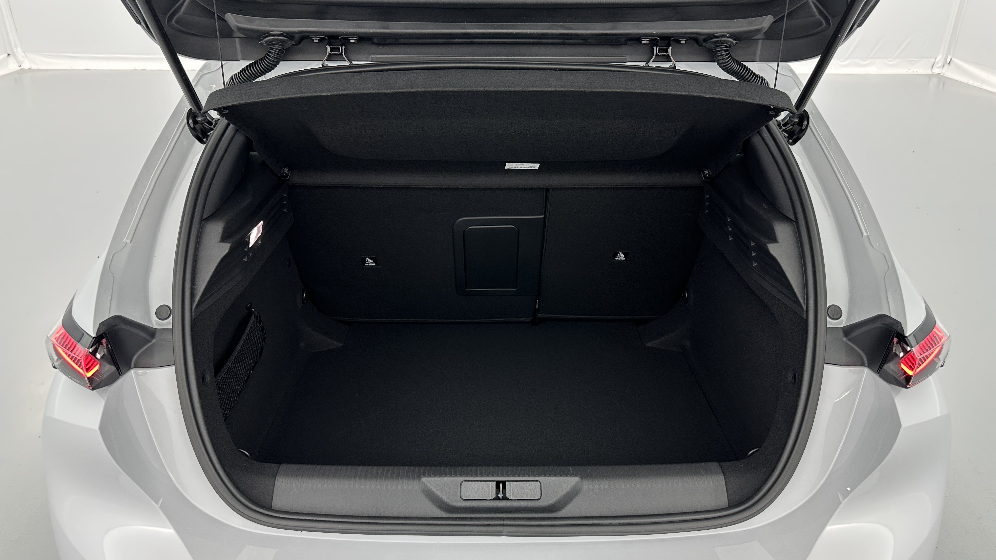 Peugeot 308 - Image 10