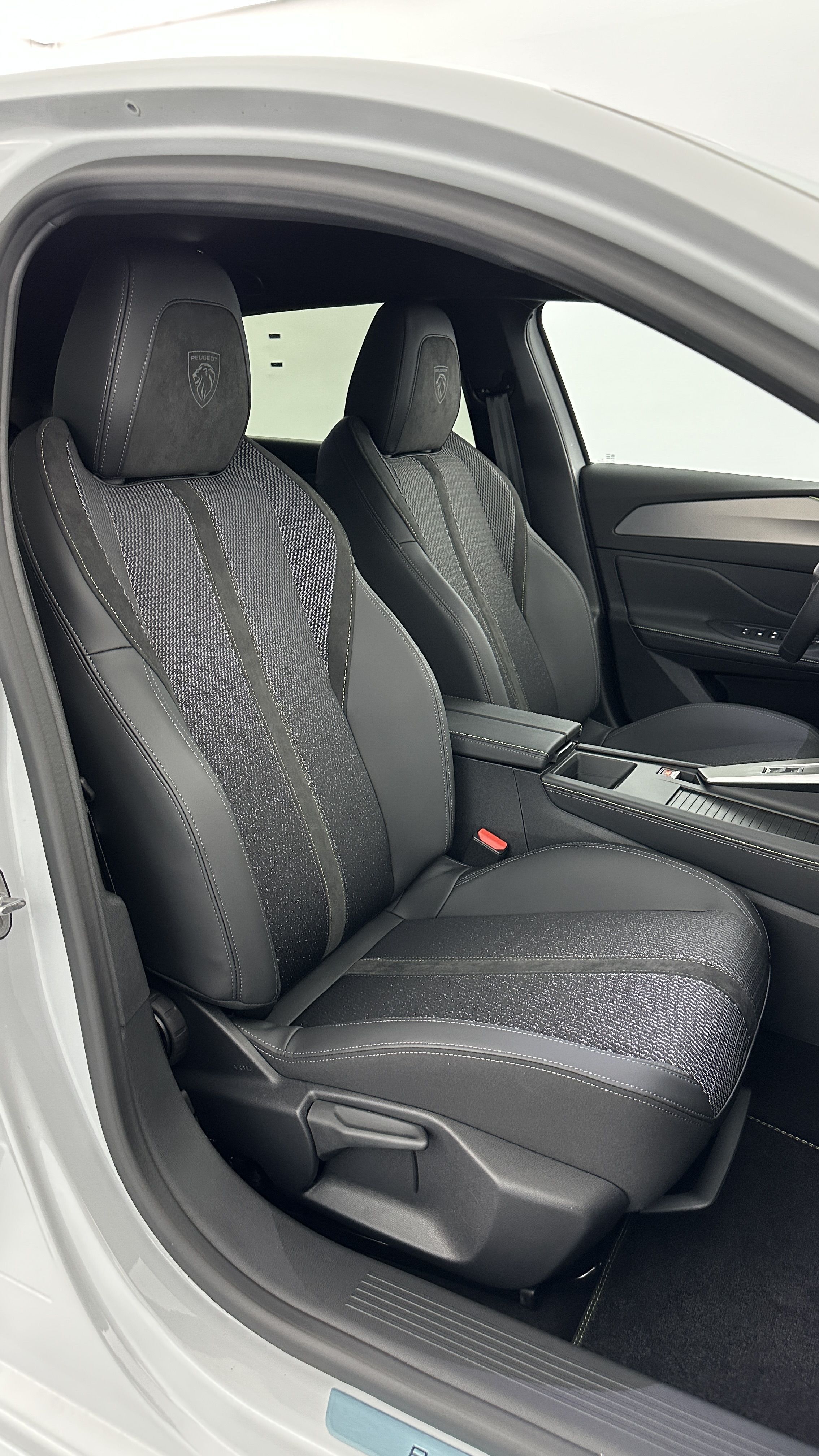 Peugeot 308 - Image 22