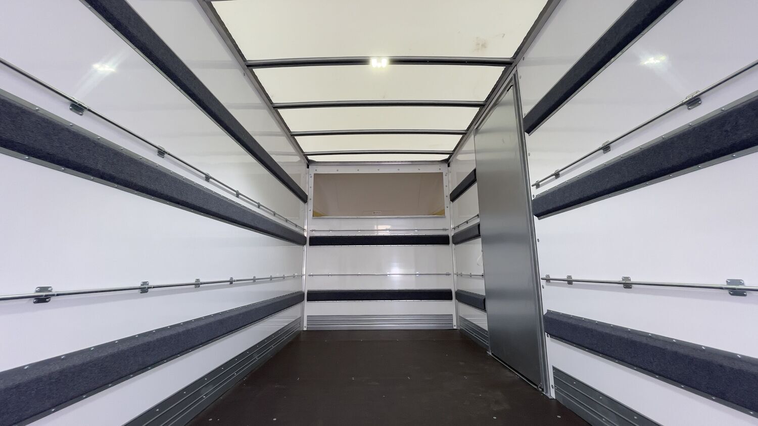 Iveco Daily - Image 10