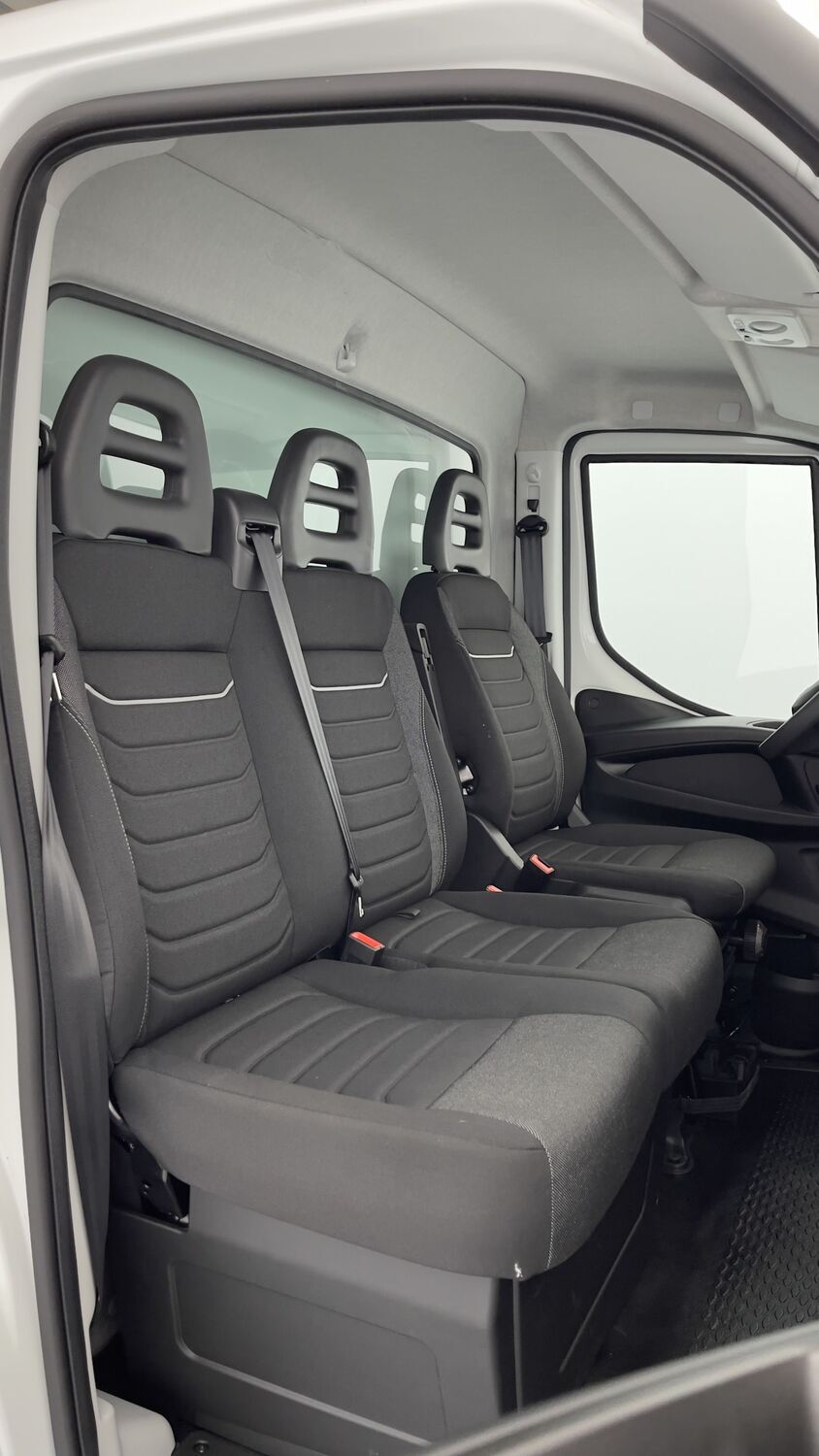 Iveco Daily - Image 15