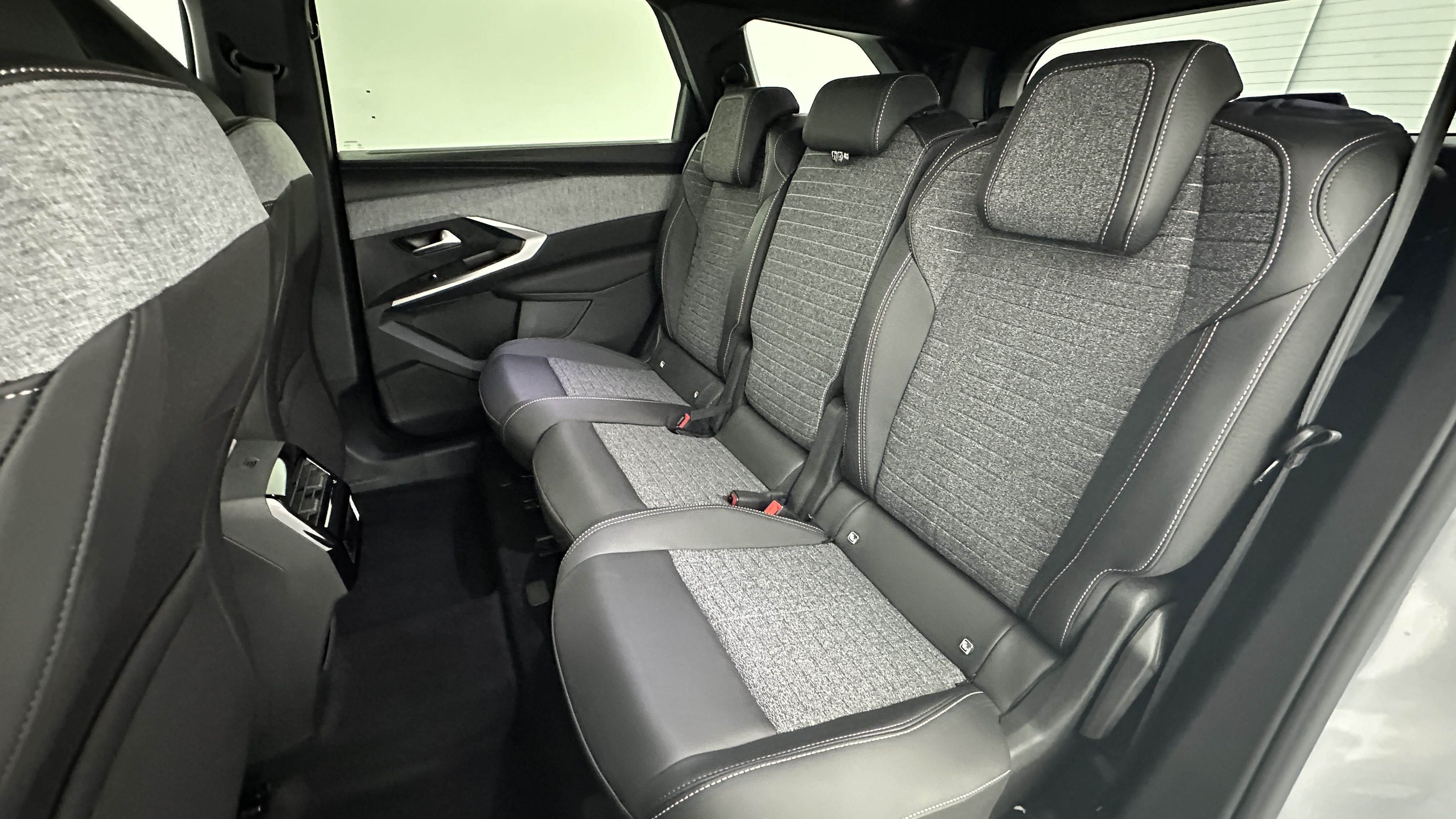 Peugeot 5008 - Image 9
