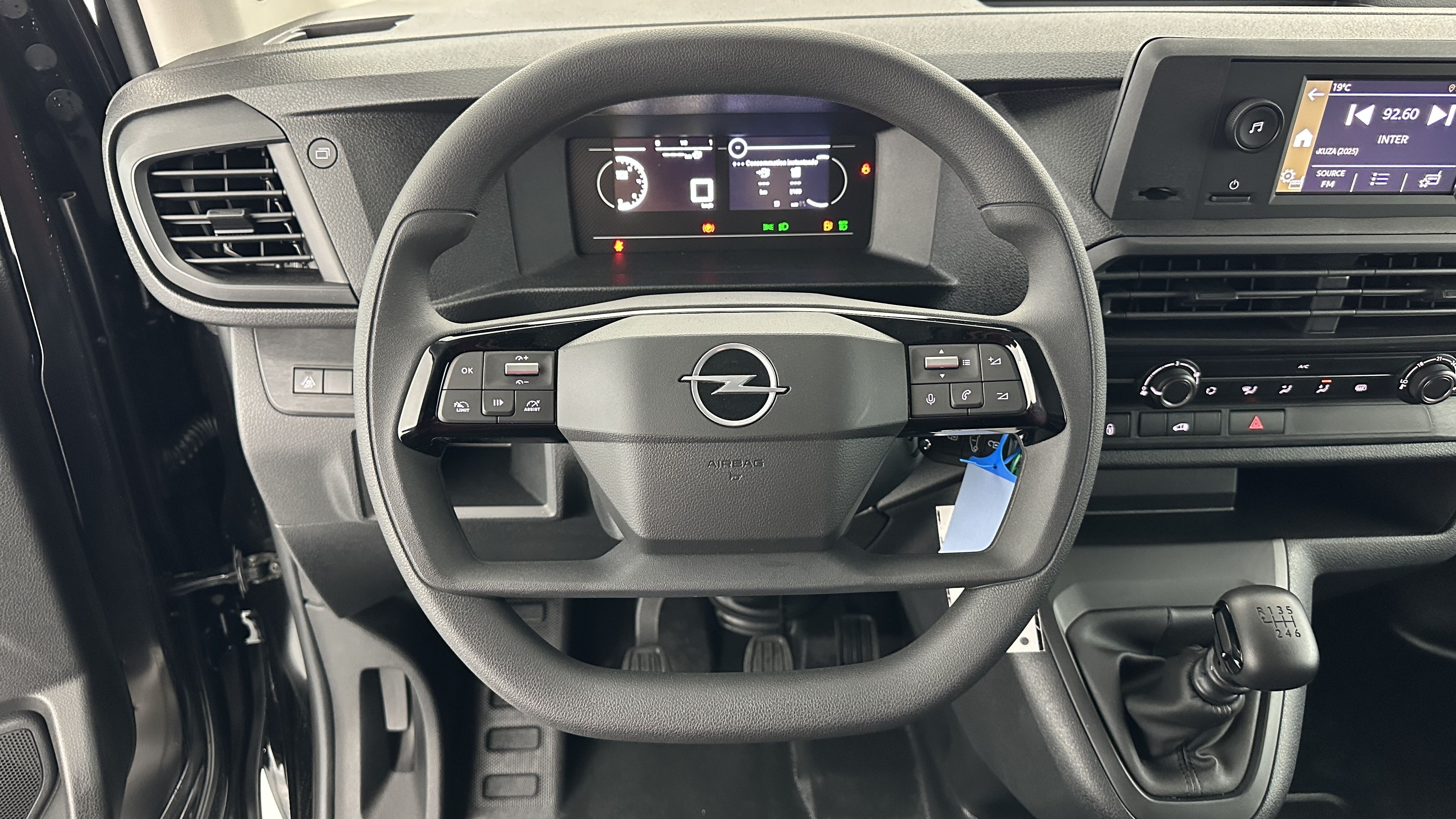 Opel Vivaro Fourgon - Image 10