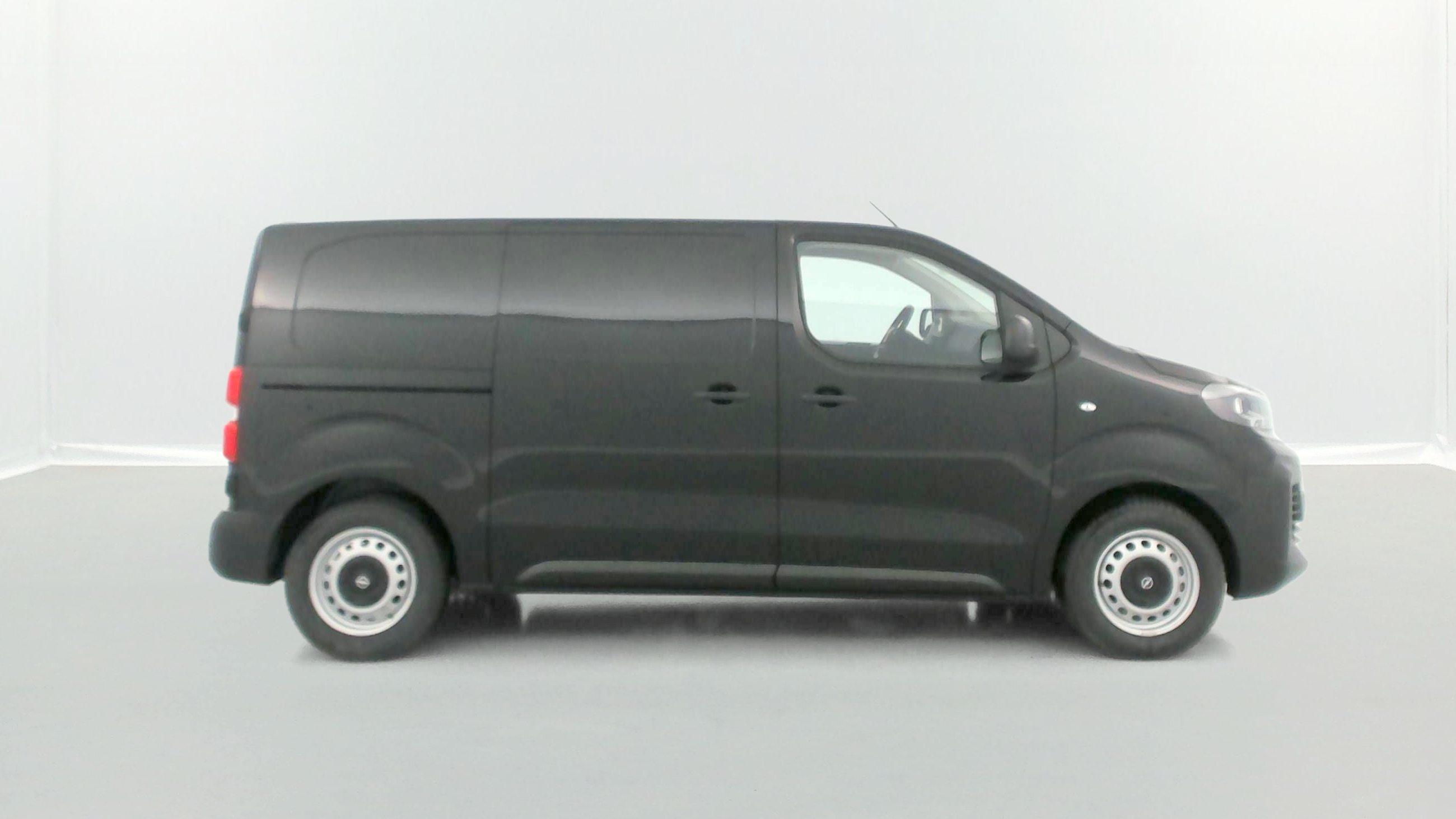 Opel Vivaro Fourgon - Image 15