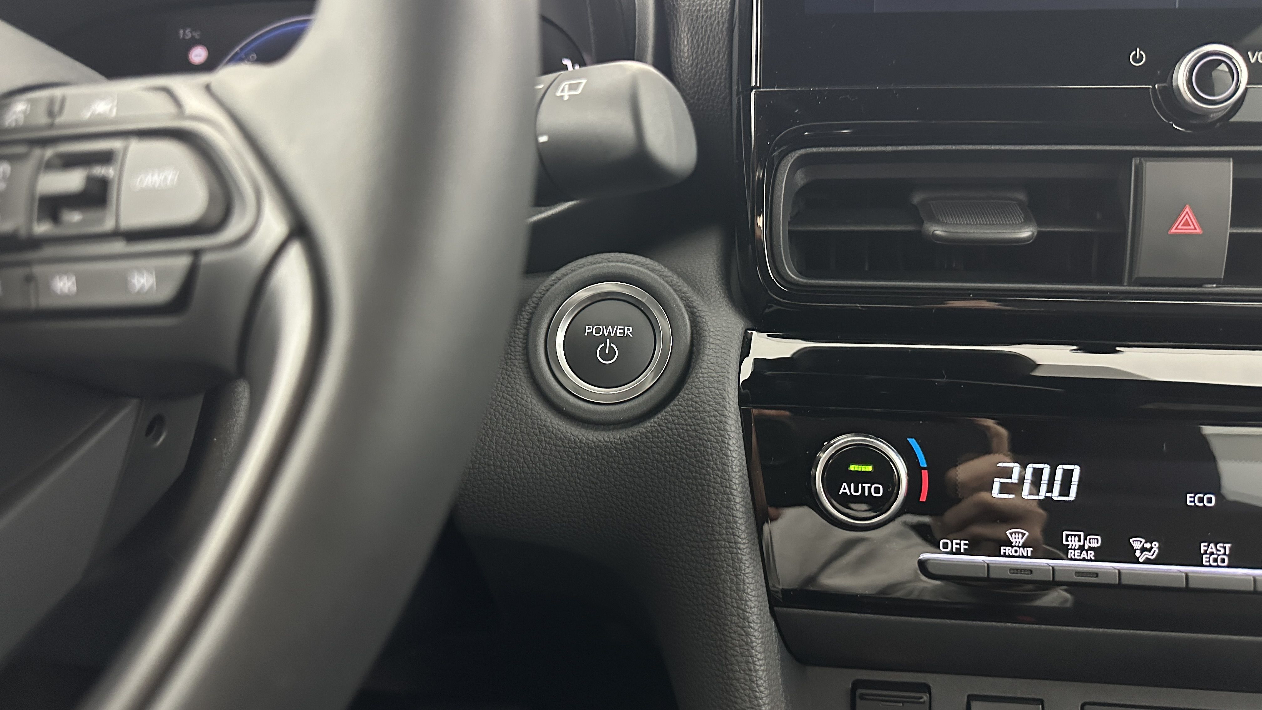 Toyota Yaris Cross Hybride - Image 20