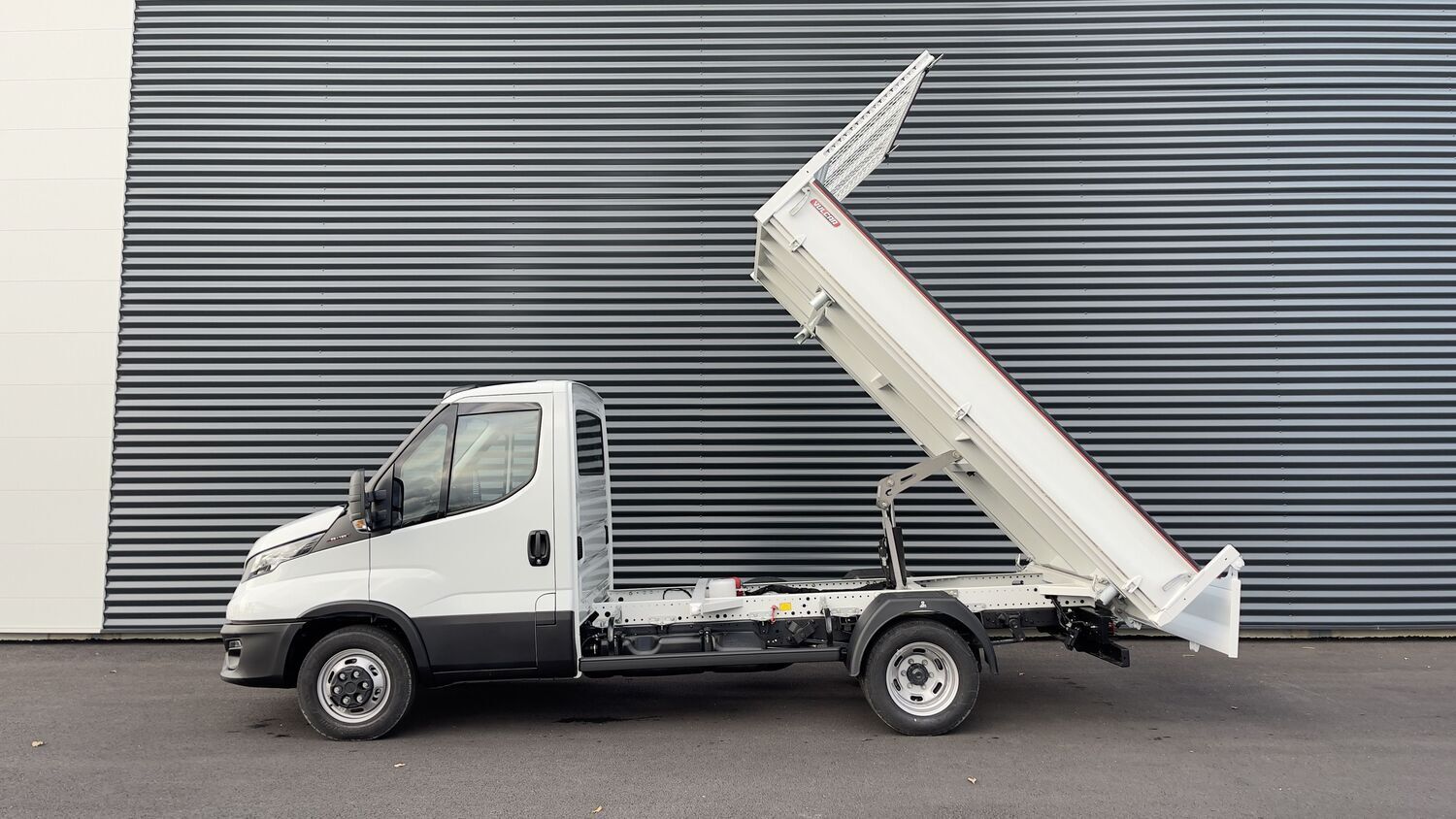 Iveco Daily - Image 9