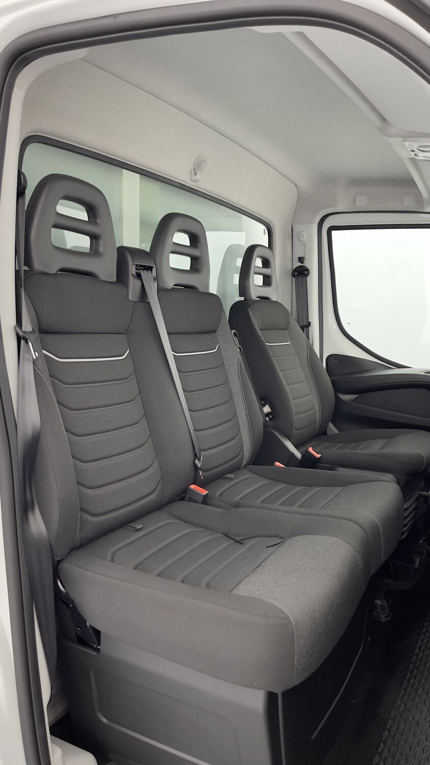 Iveco Daily - Image 16