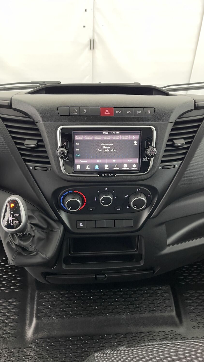 Iveco Daily - Image 12