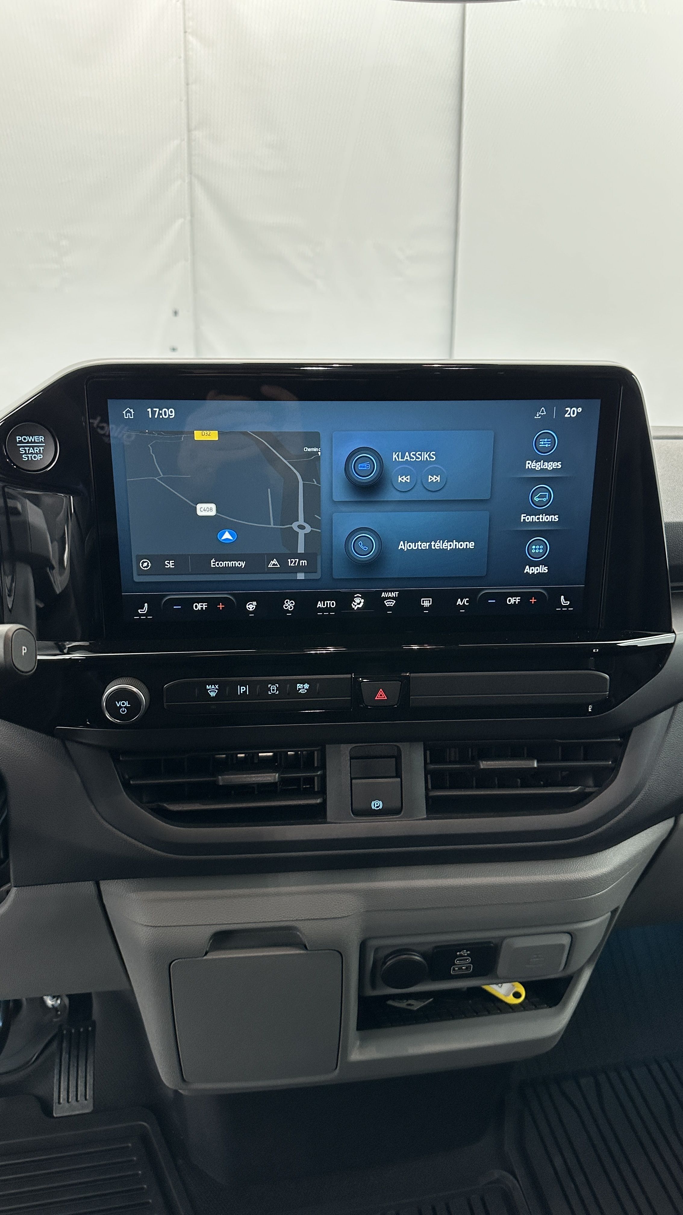 Ford Transit Custom Fourgon - Image 12