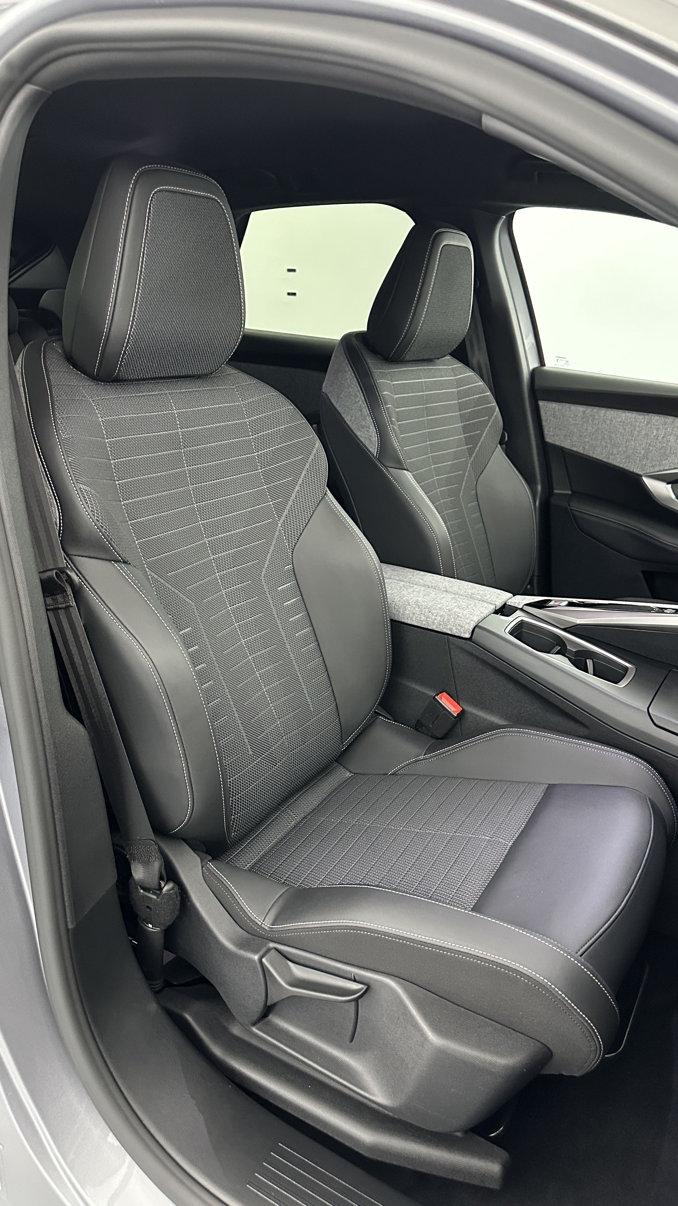 Peugeot 3008 - Image 17