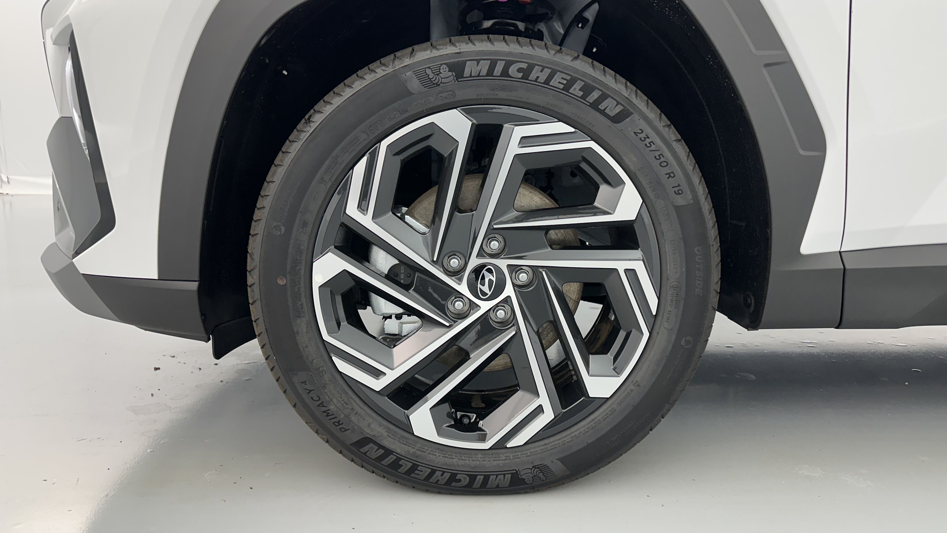 Hyundai Tucson - Image 12