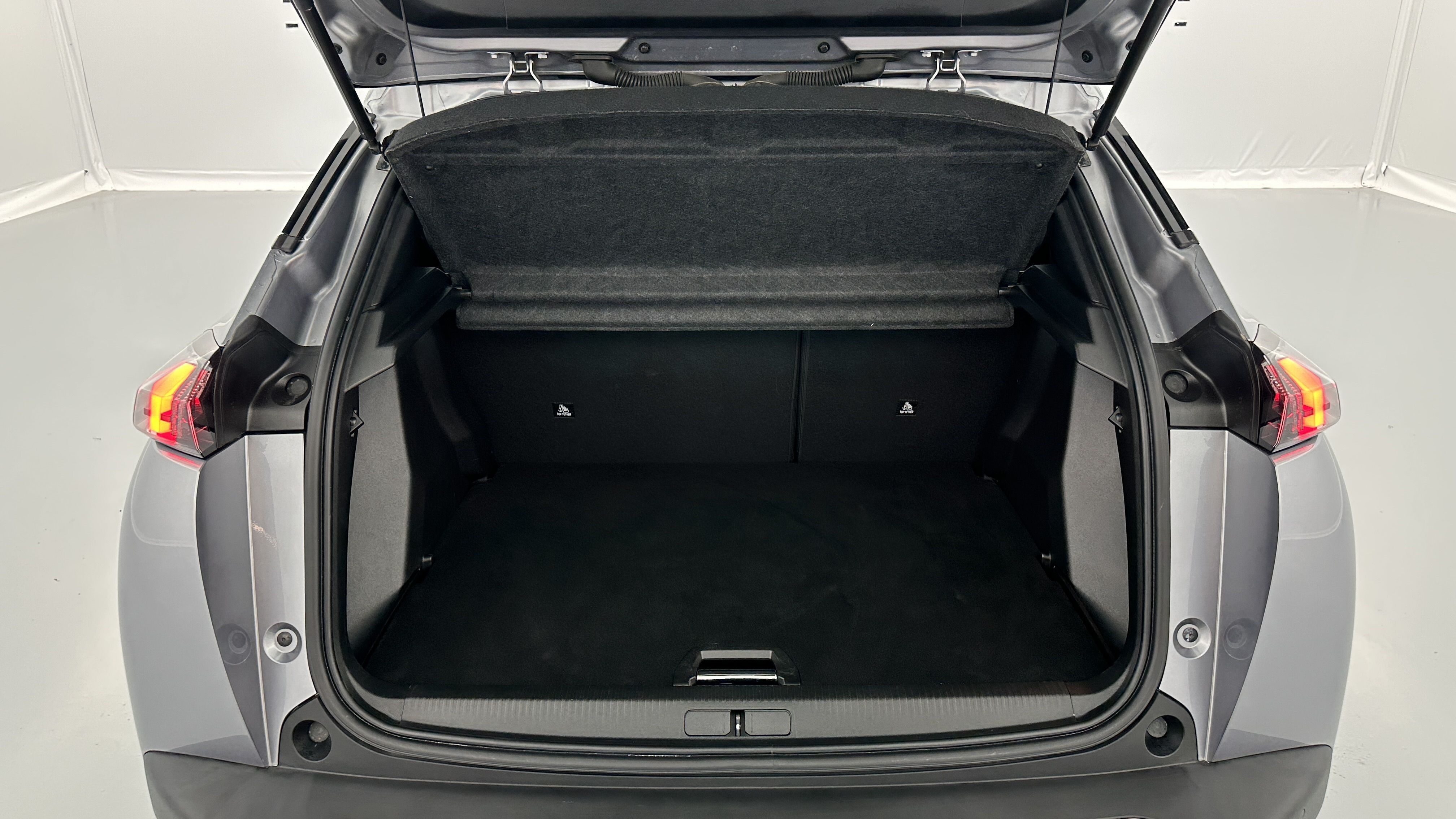 Peugeot 2008 - Image 10