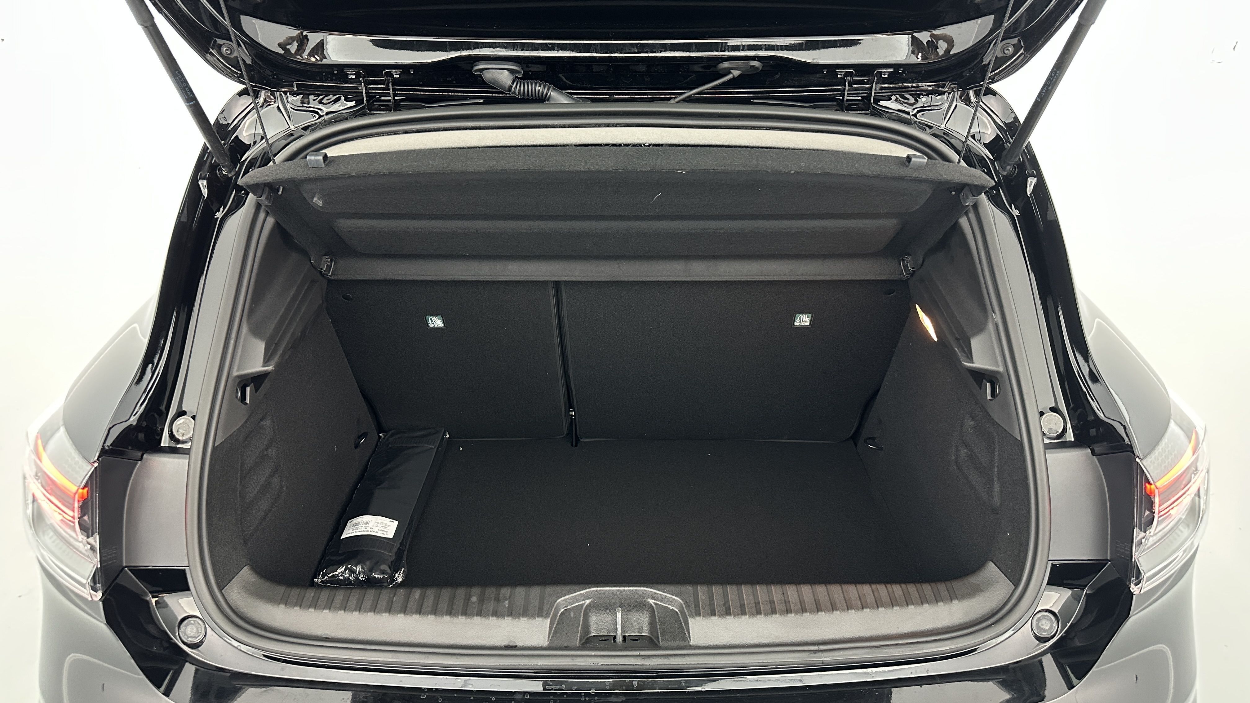 Renault Clio - Image 10