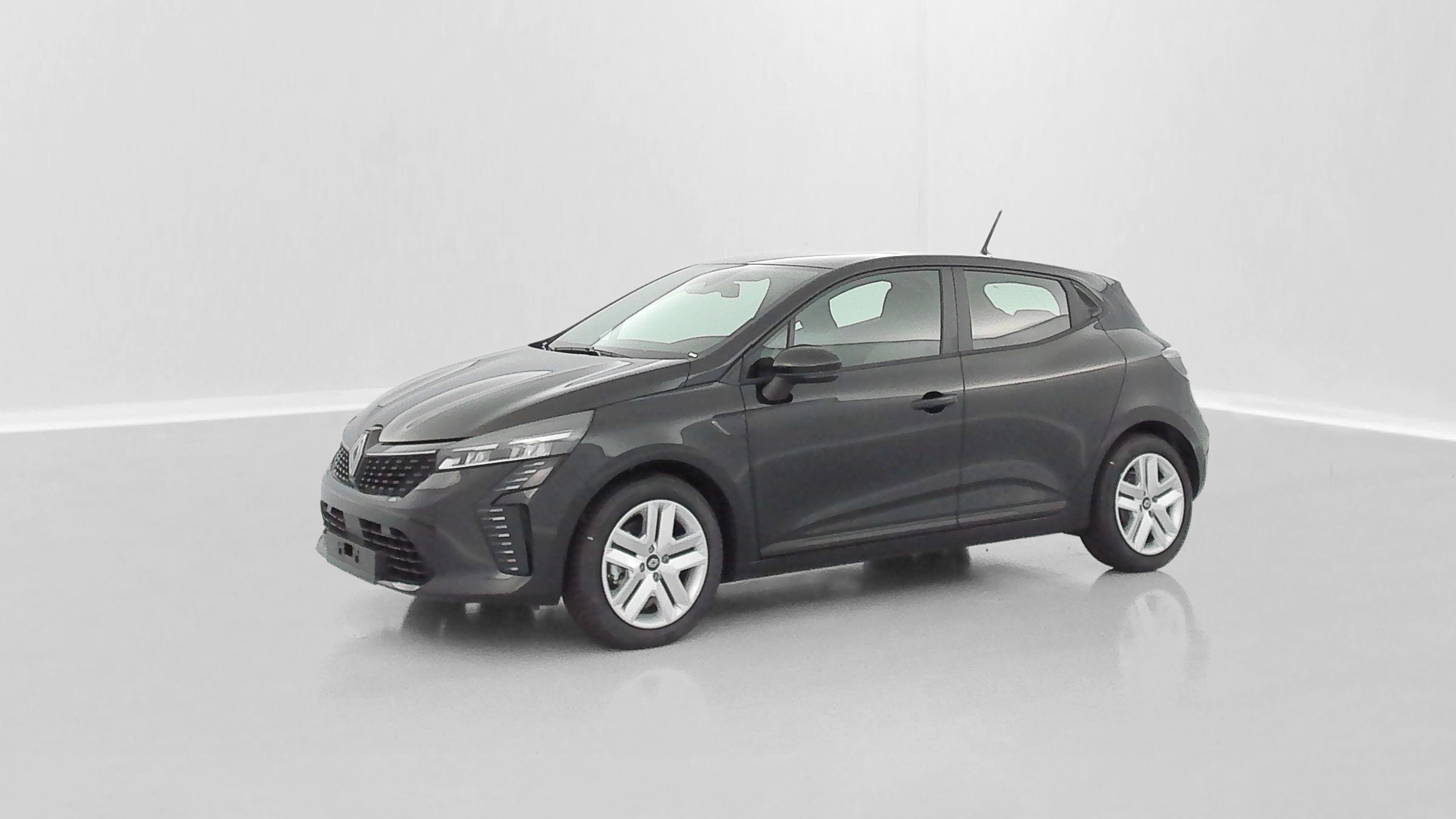 Renault Clio - Image 26