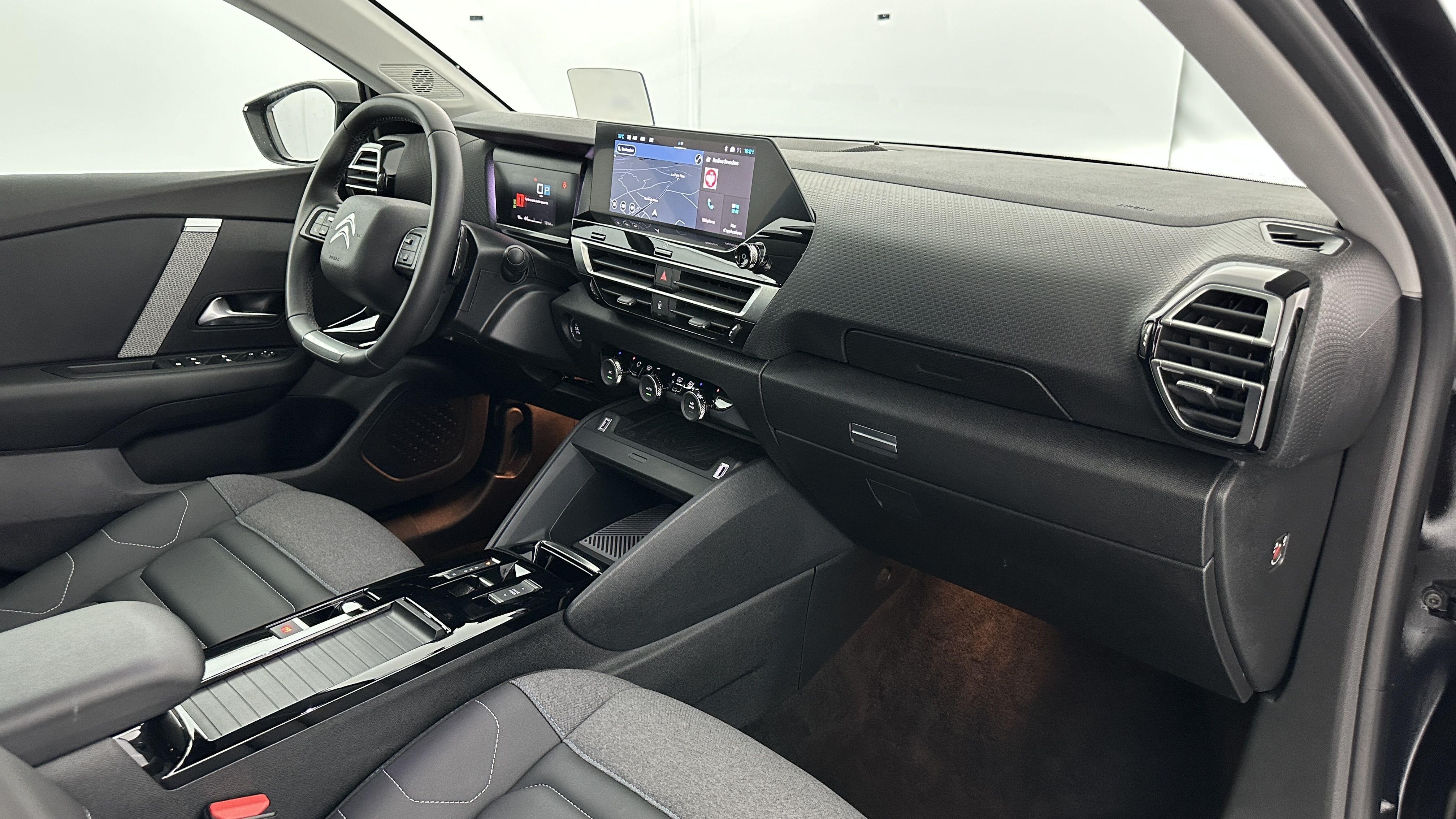 Citroën C4 X - Image 8