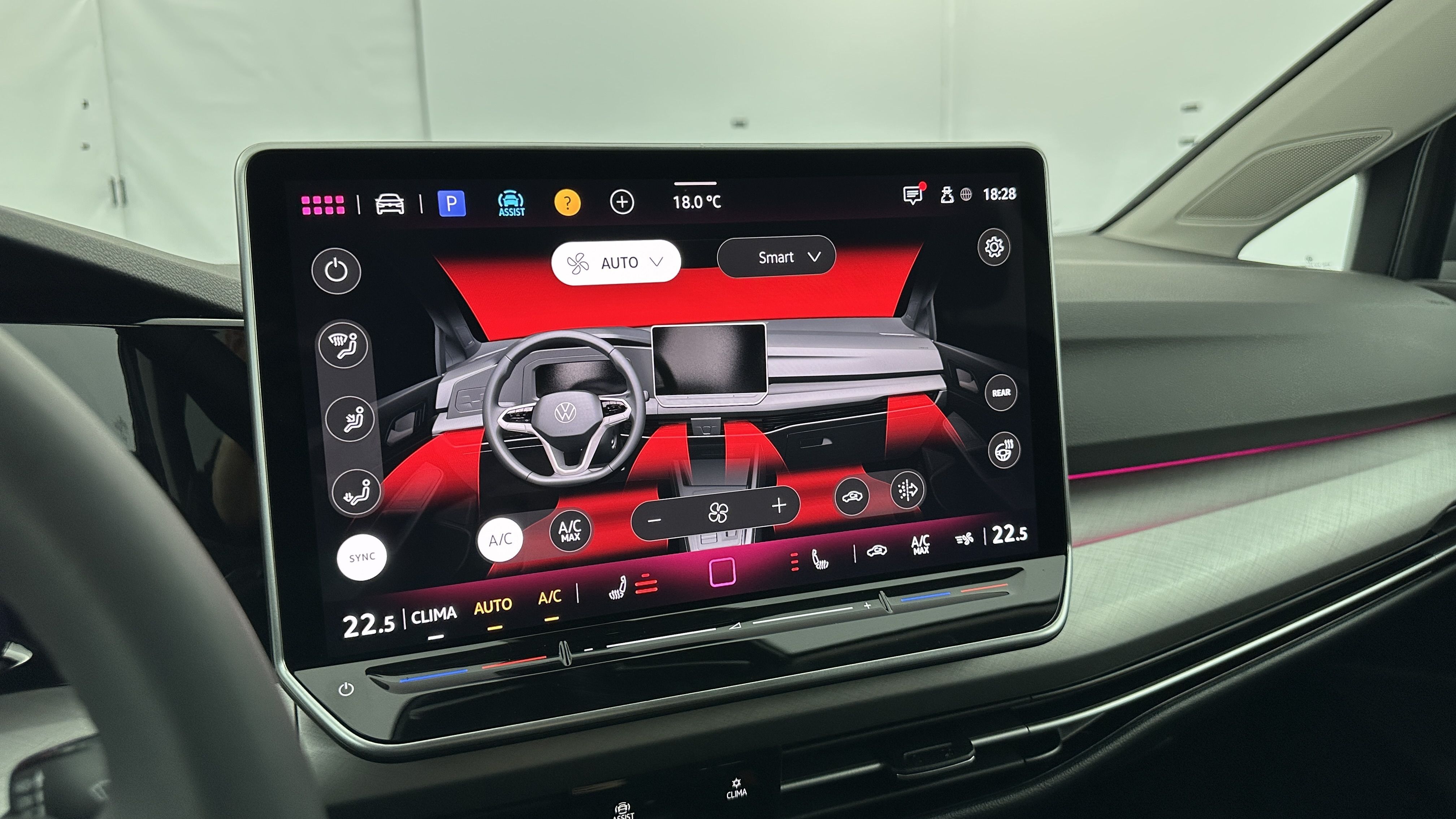 Volkswagen GOLF - Image 21