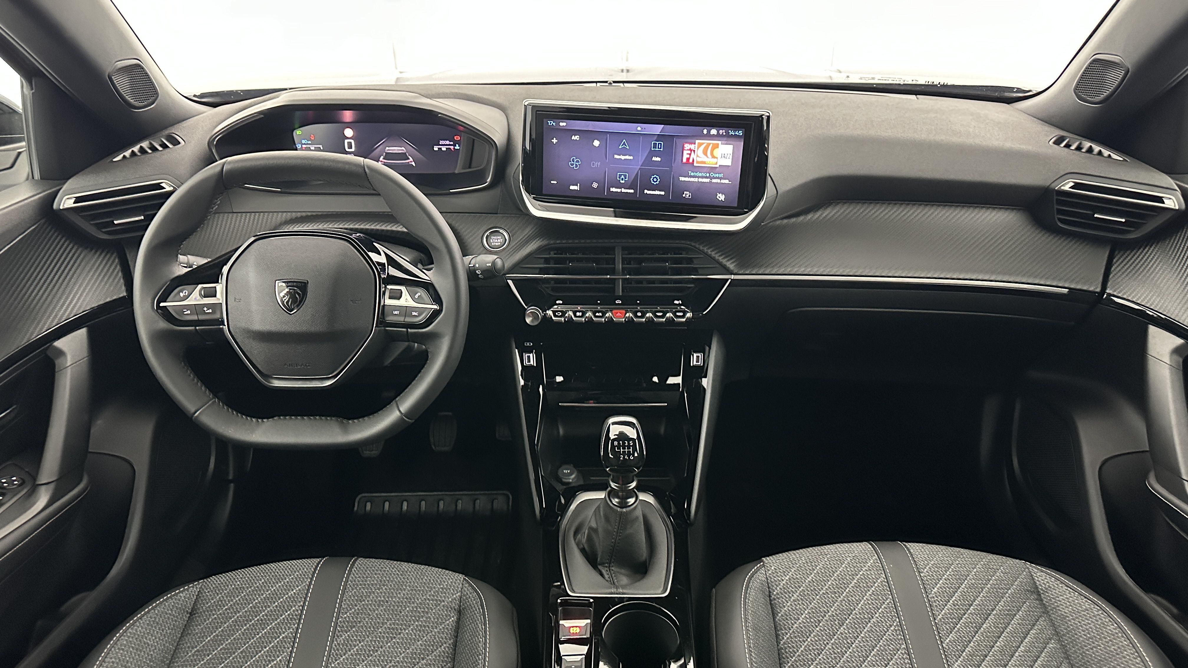 Peugeot 2008 - Image 7