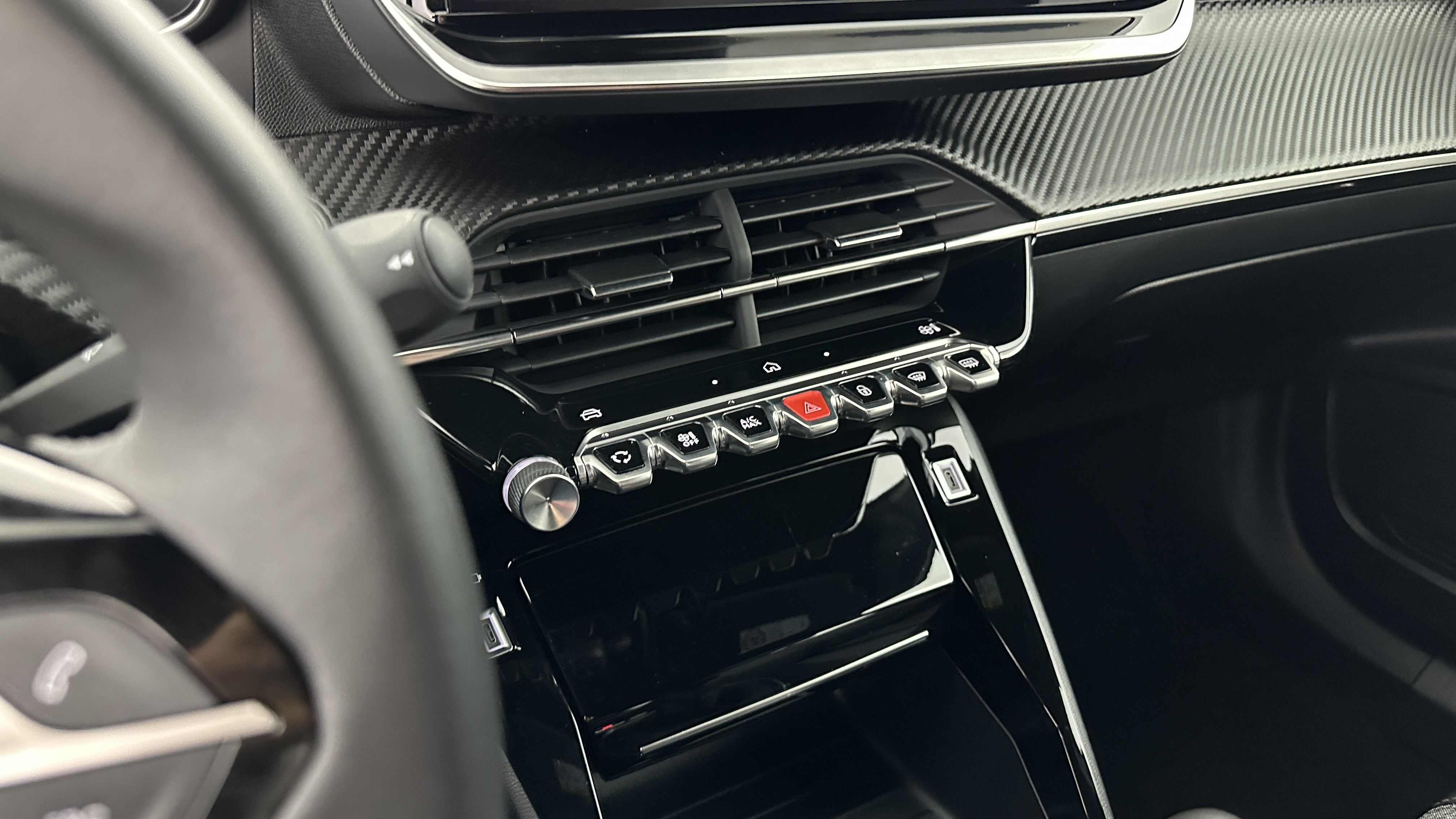 Peugeot 2008 - Image 21