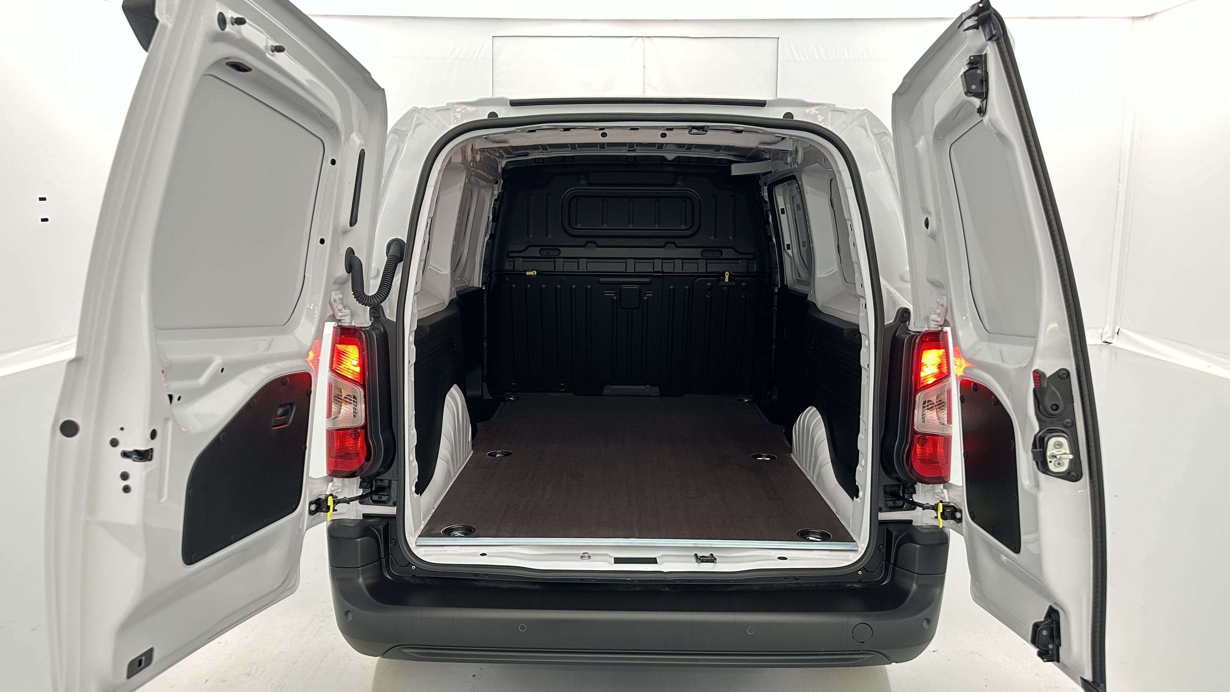 Peugeot PARTNER CABINE APPROFONDIE NOUVEAU - Image 9