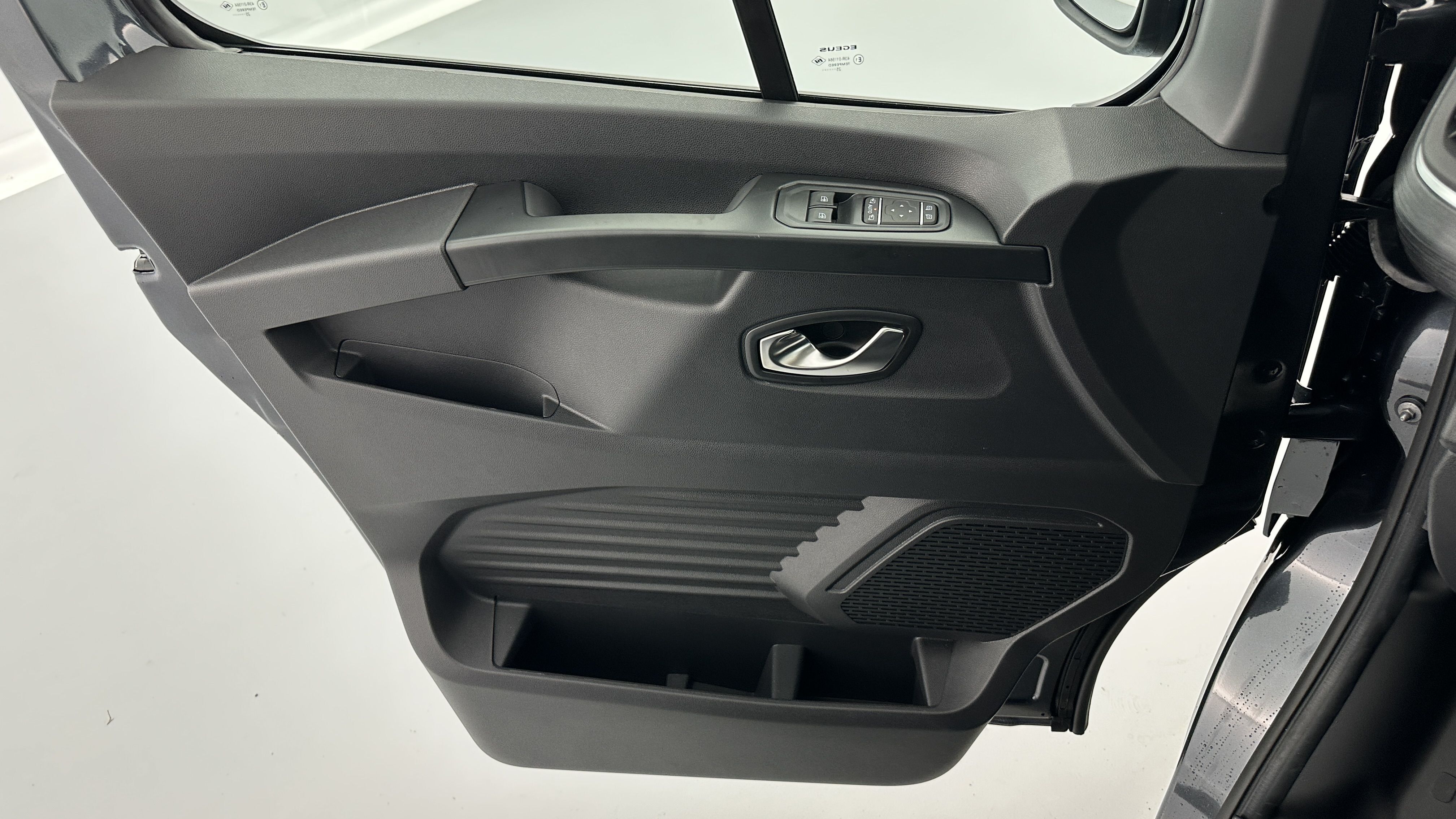 Renault Trucks TRAFIC CA - Image 11