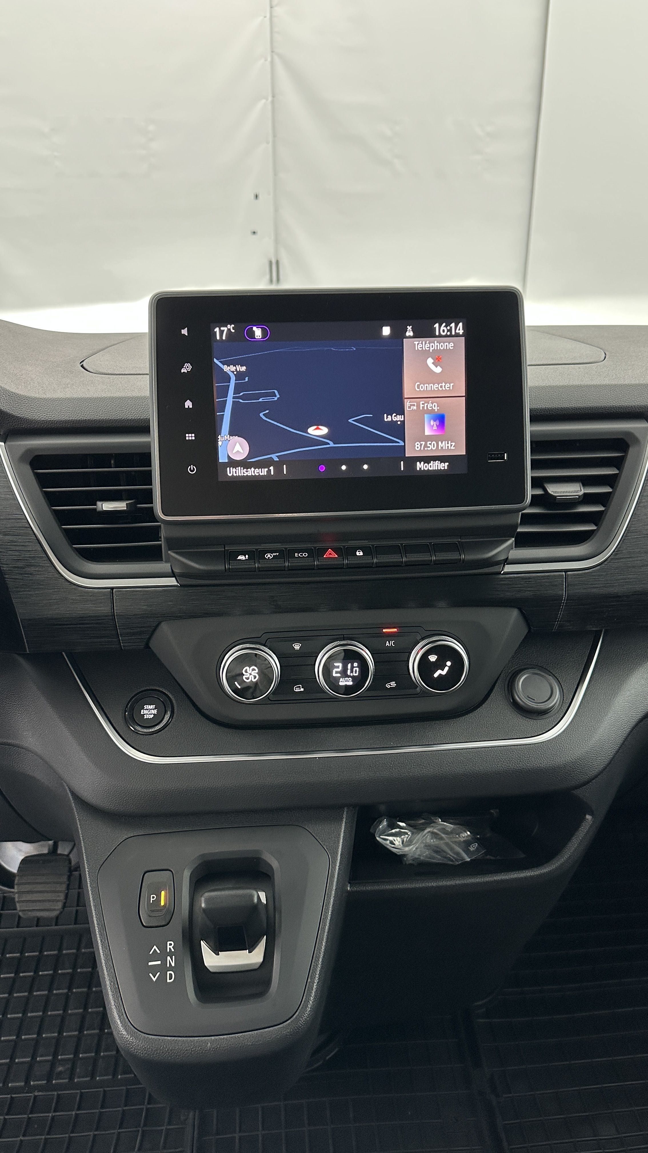 Renault Trucks TRAFIC CA - Image 14