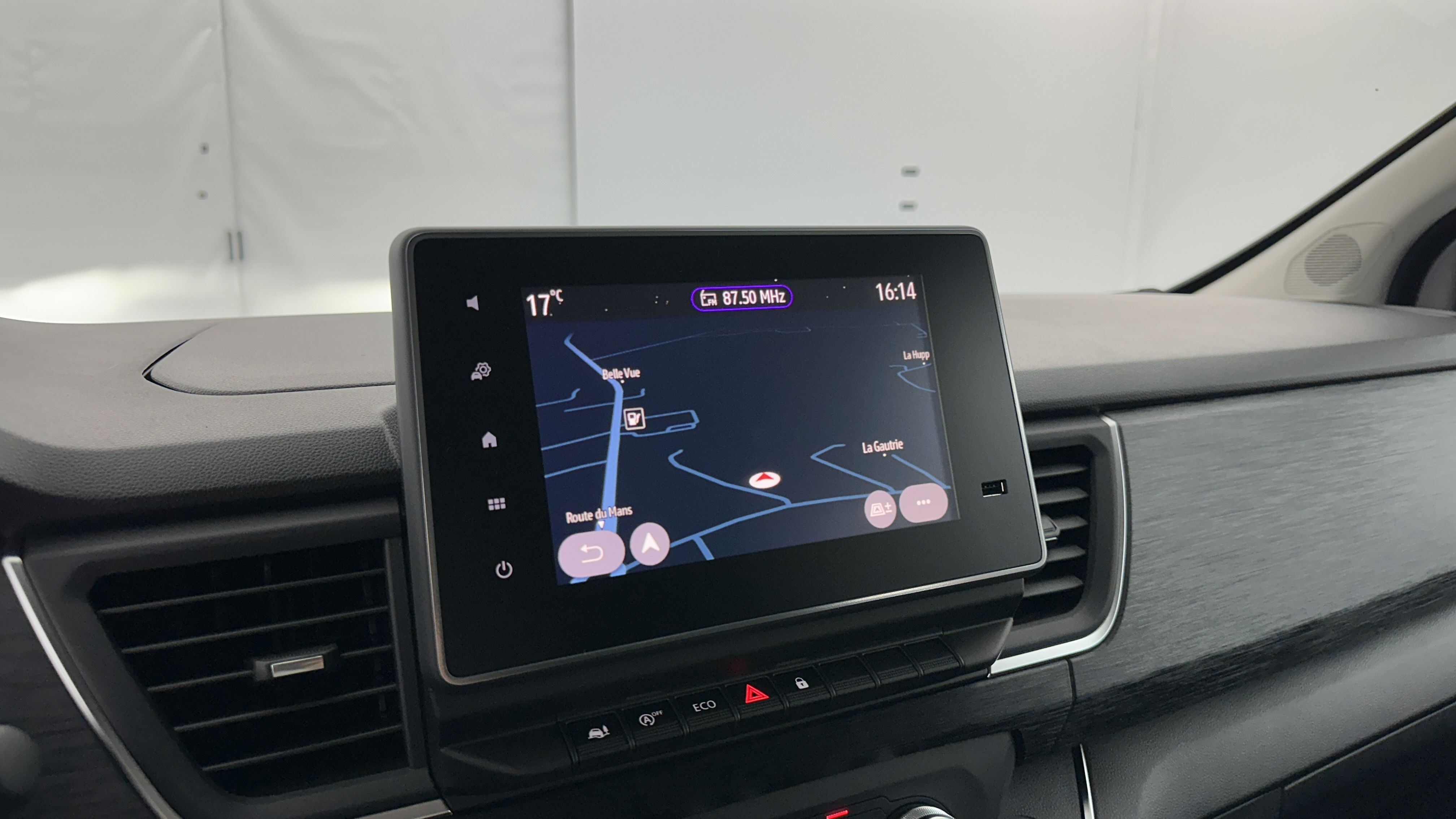 Renault Trucks TRAFIC CA - Image 16