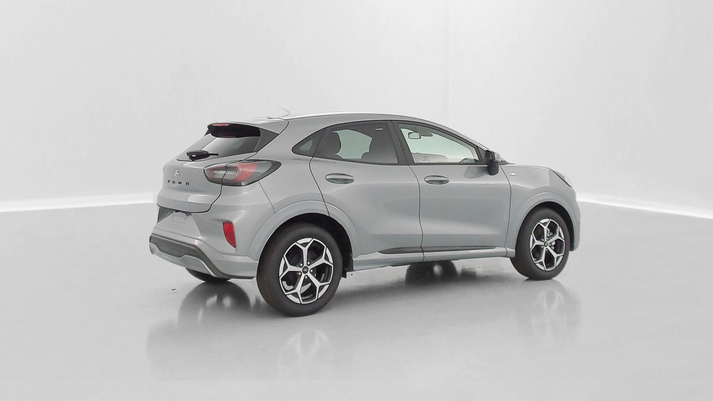 Ford PUMA - Image 28