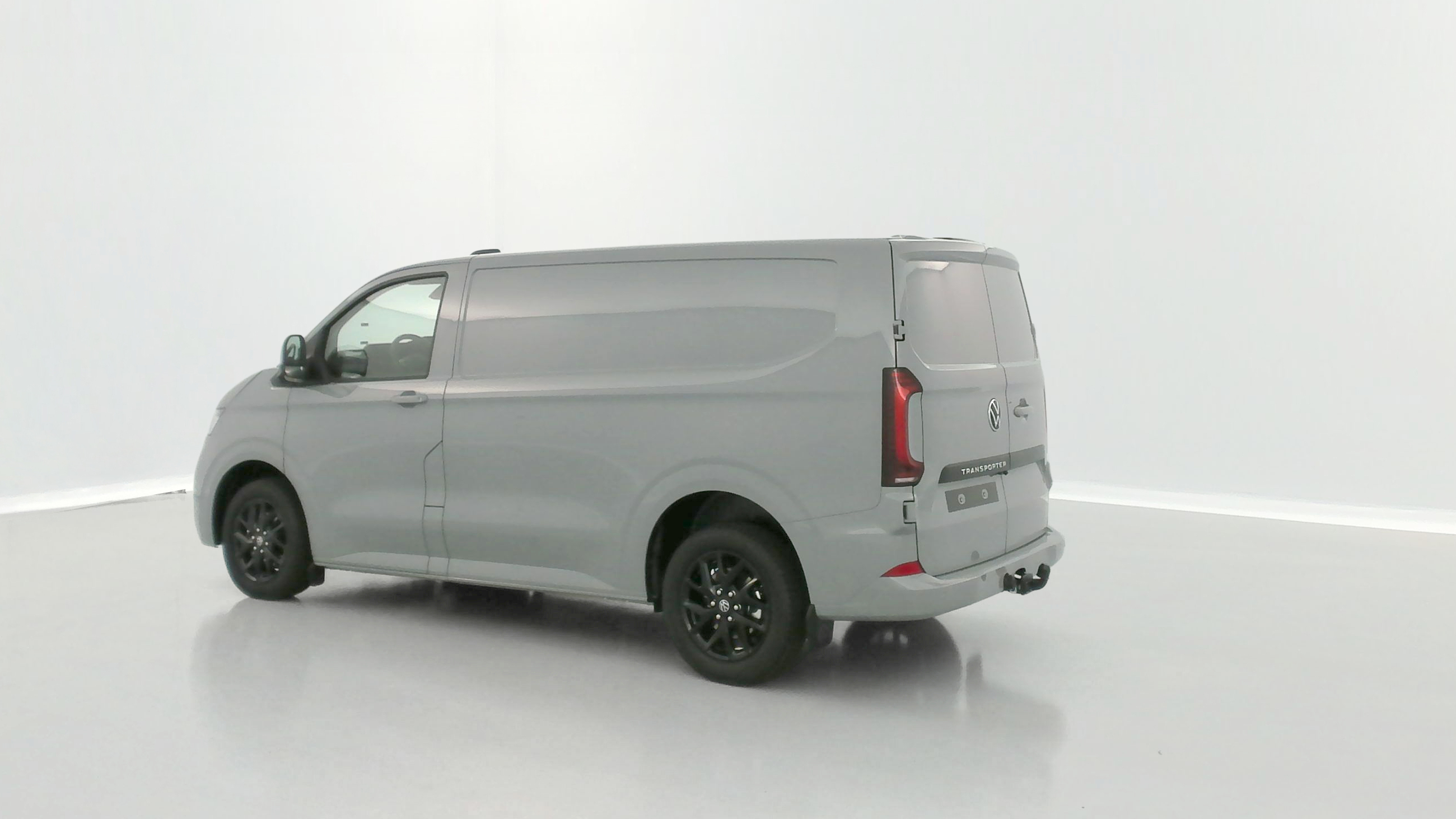 Volkswagen Transporter - Image 24