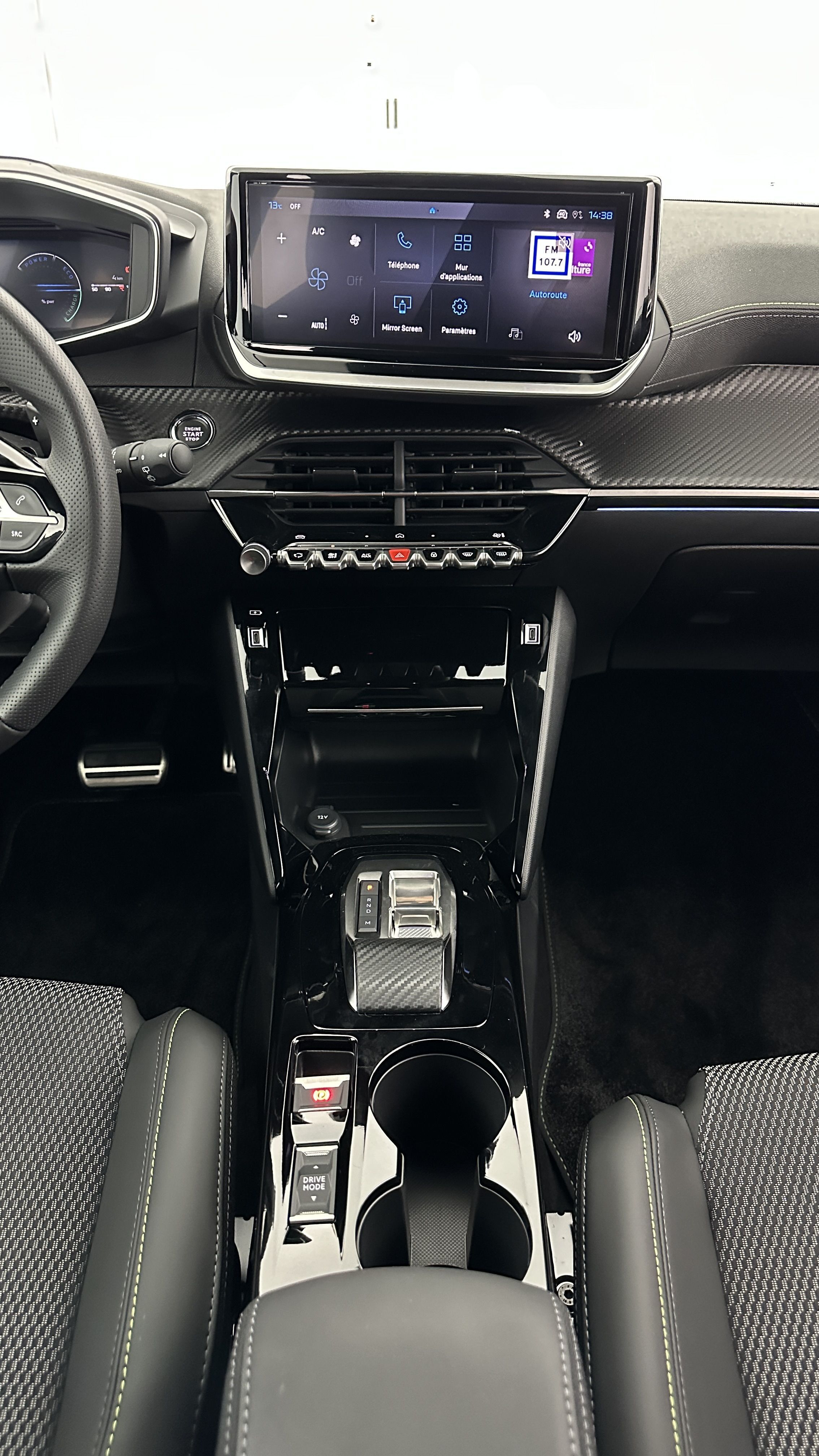 Peugeot 2008 - Image 16