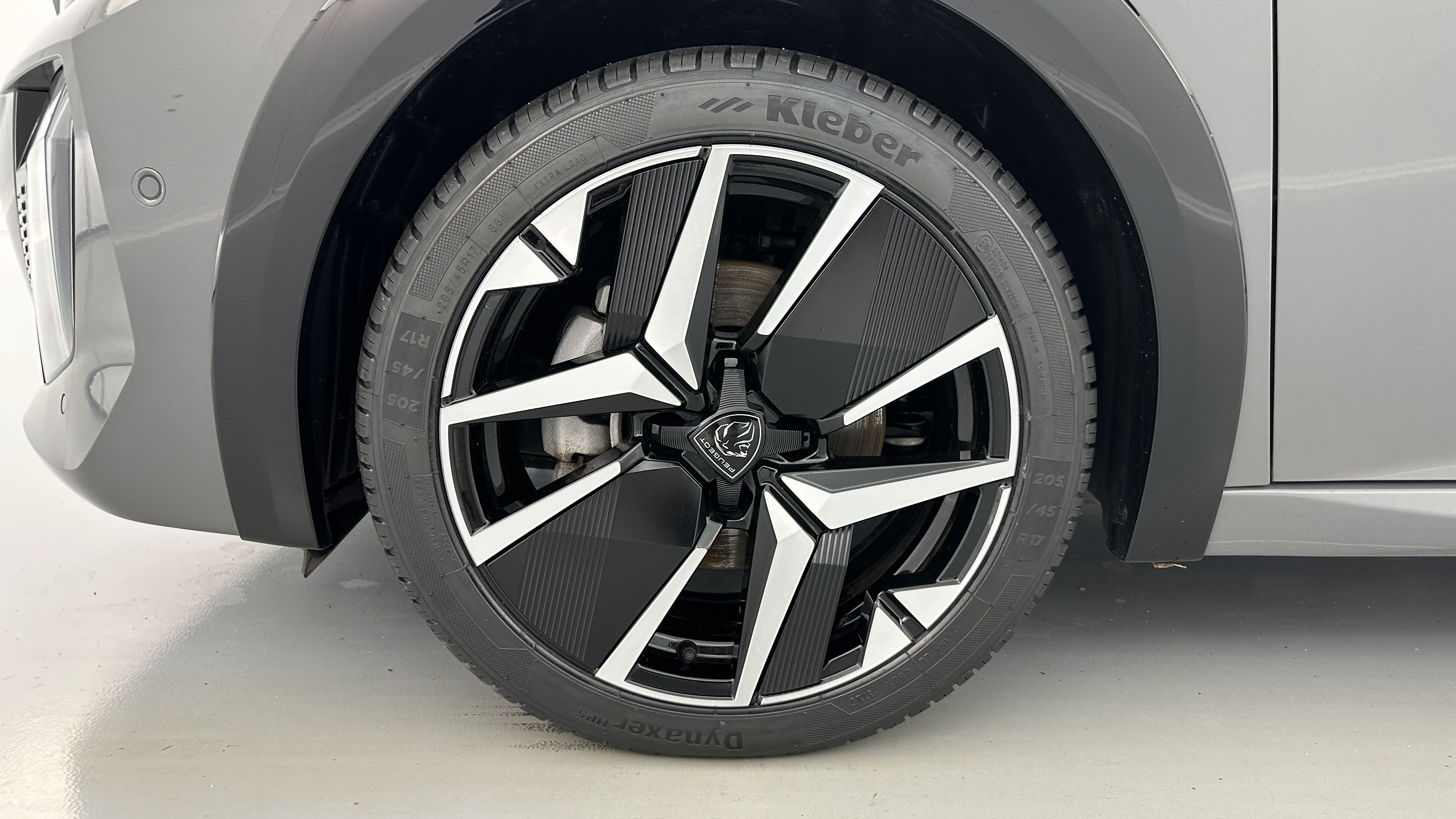 Peugeot 208 - Image 12