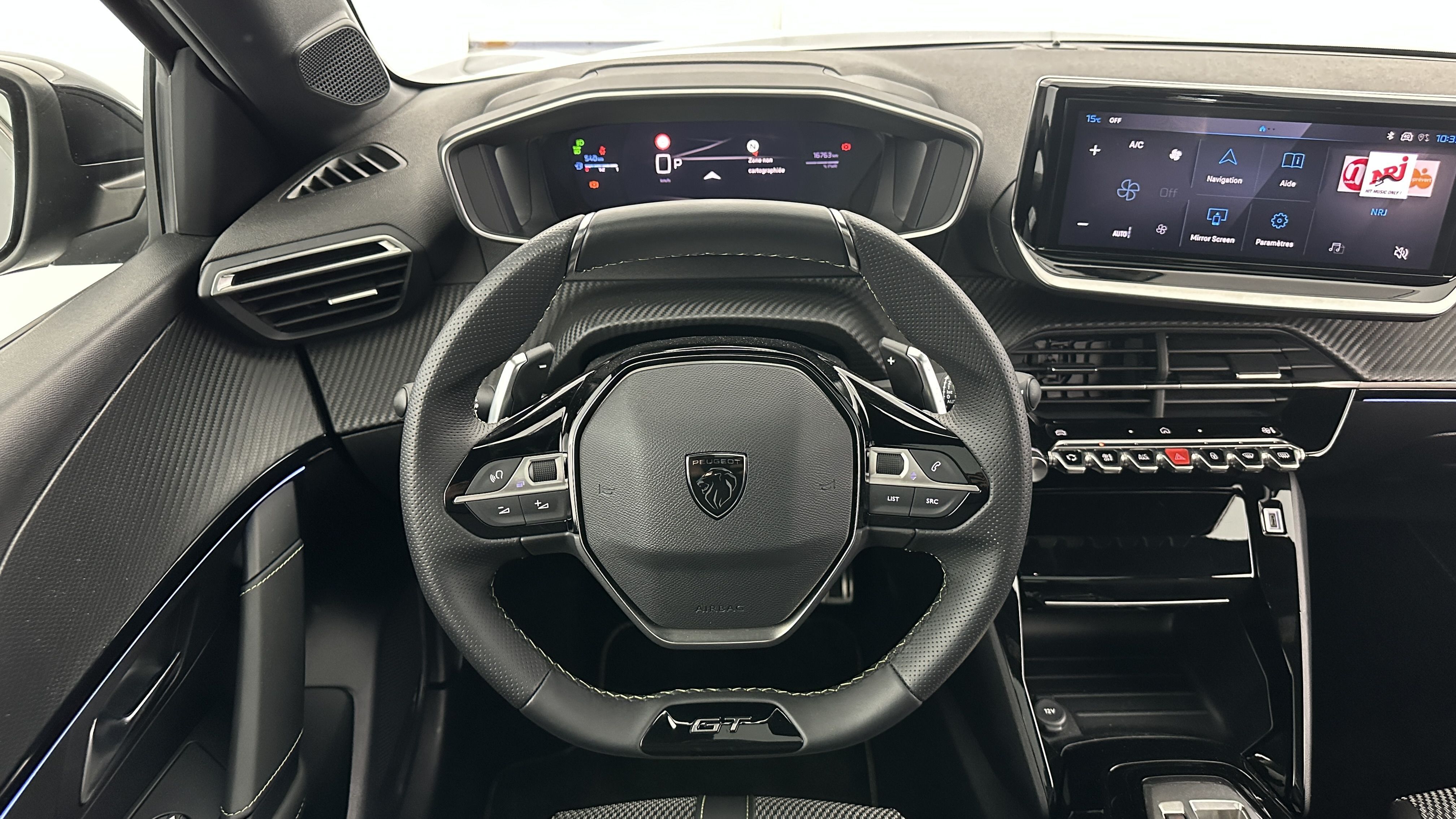 Peugeot 208 - Image 14