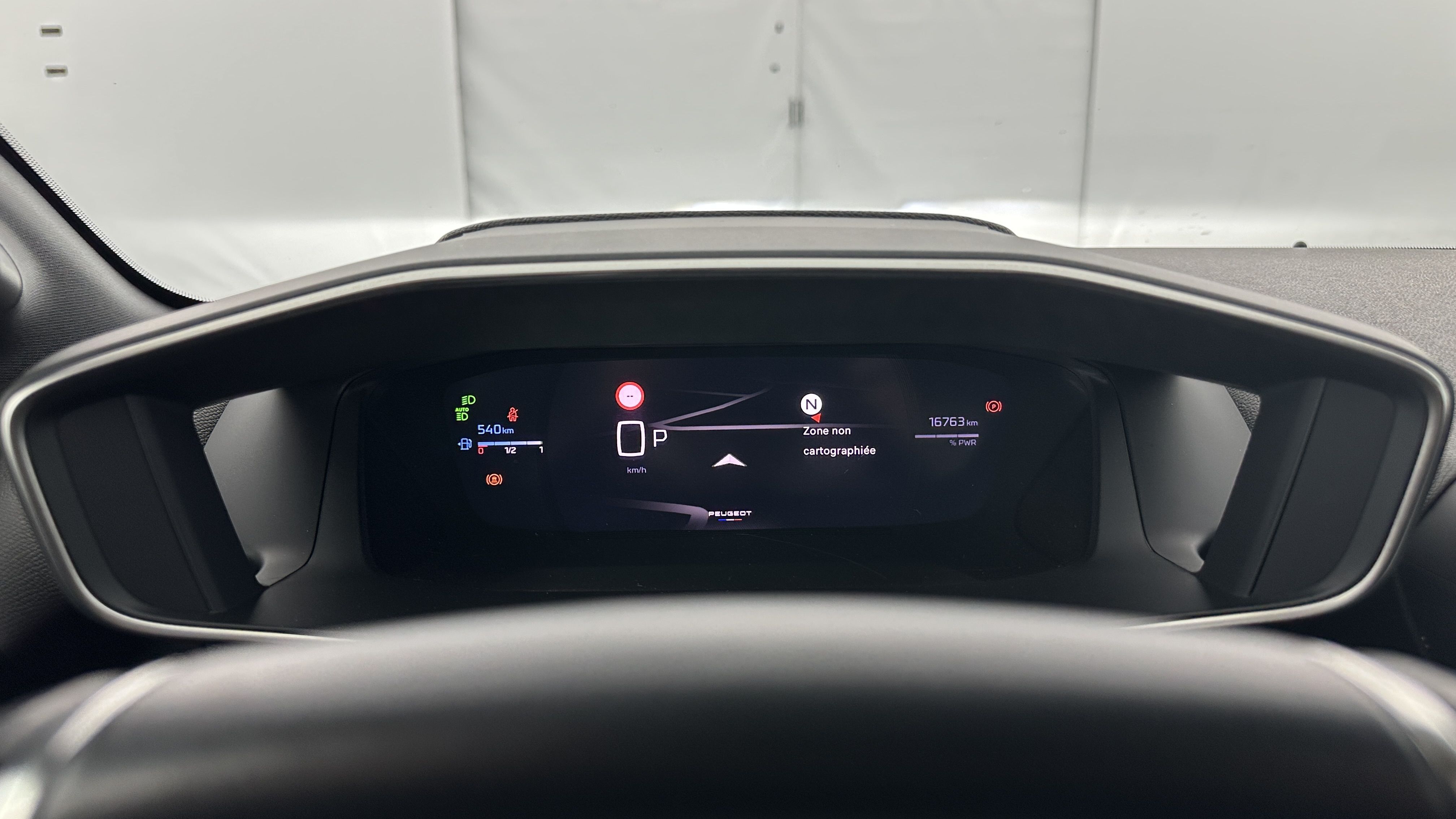 Peugeot 208 - Image 15