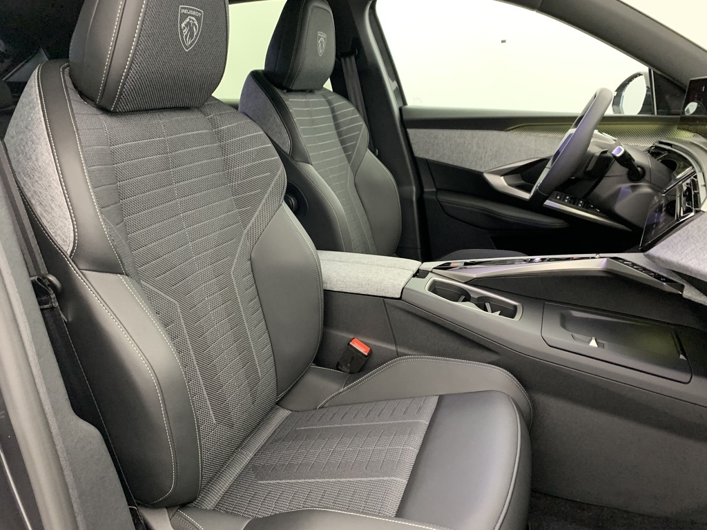 Peugeot 3008 - Image 9