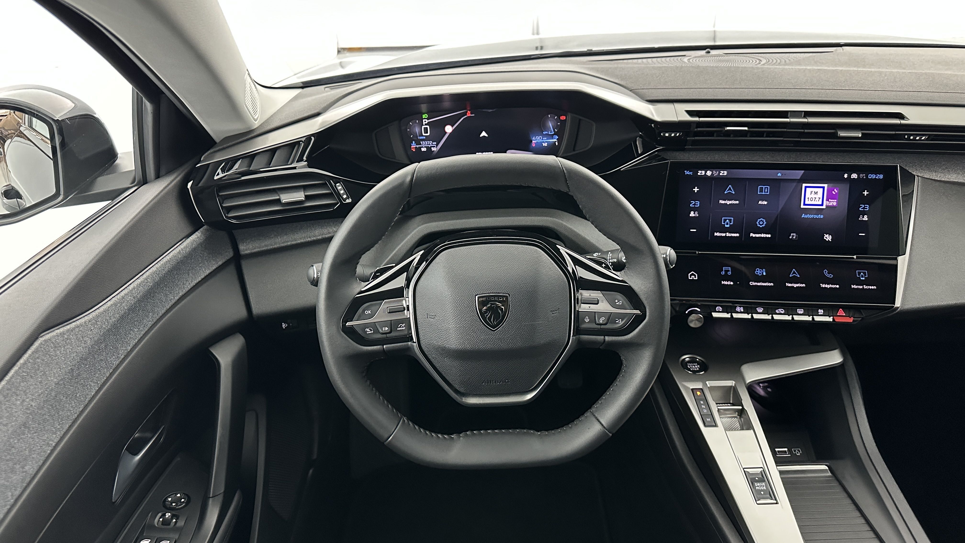 Peugeot 308 - Image 14