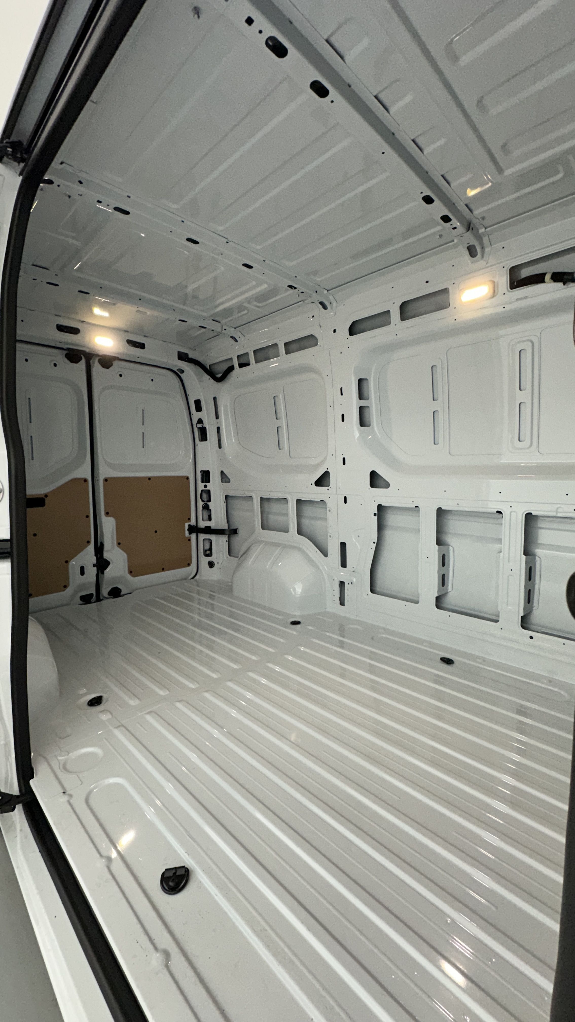 Nissan Interstar Fourgon - Image 8