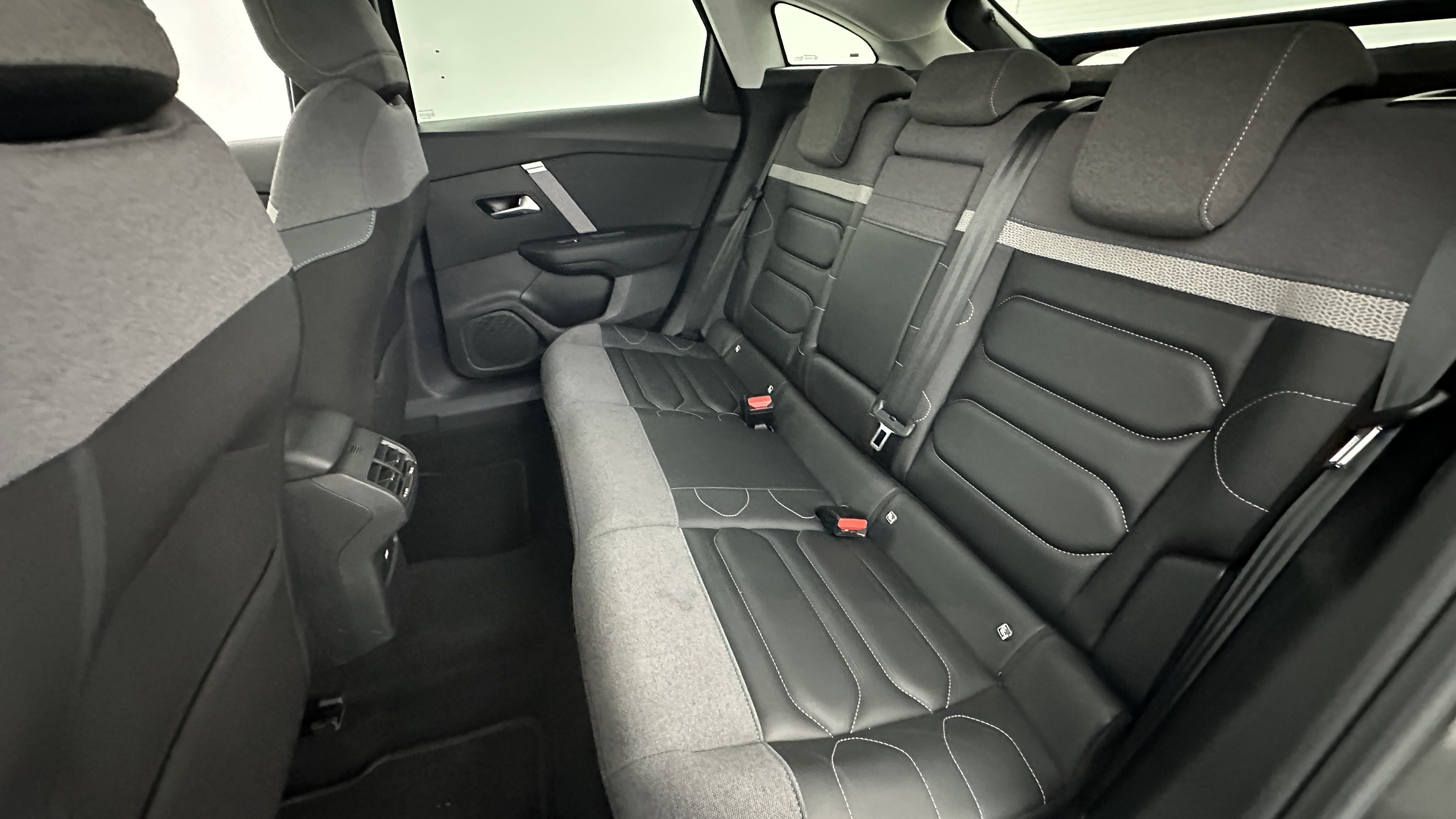 Citroën C4 - Image 9