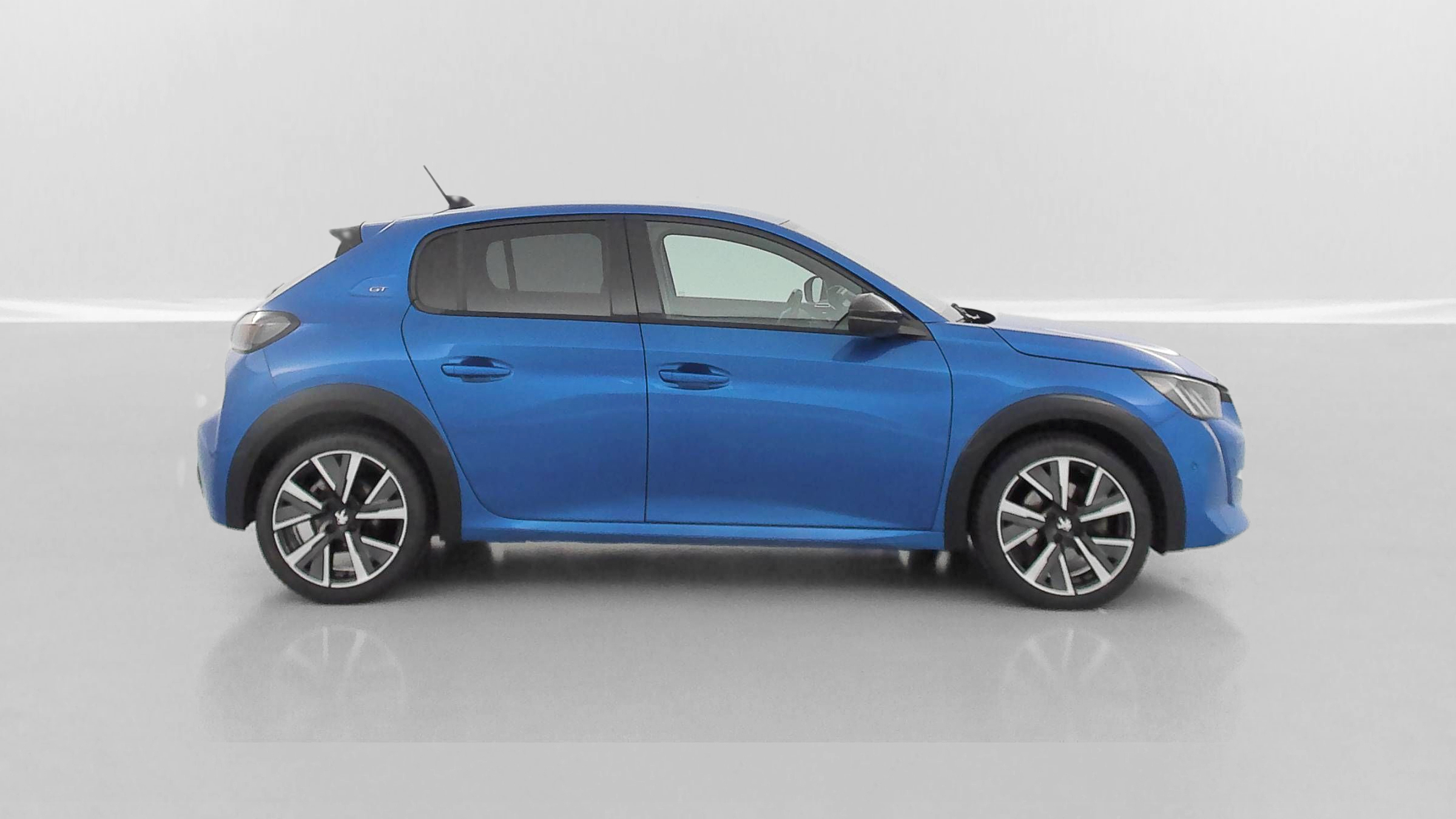 Peugeot 208 - Image 32