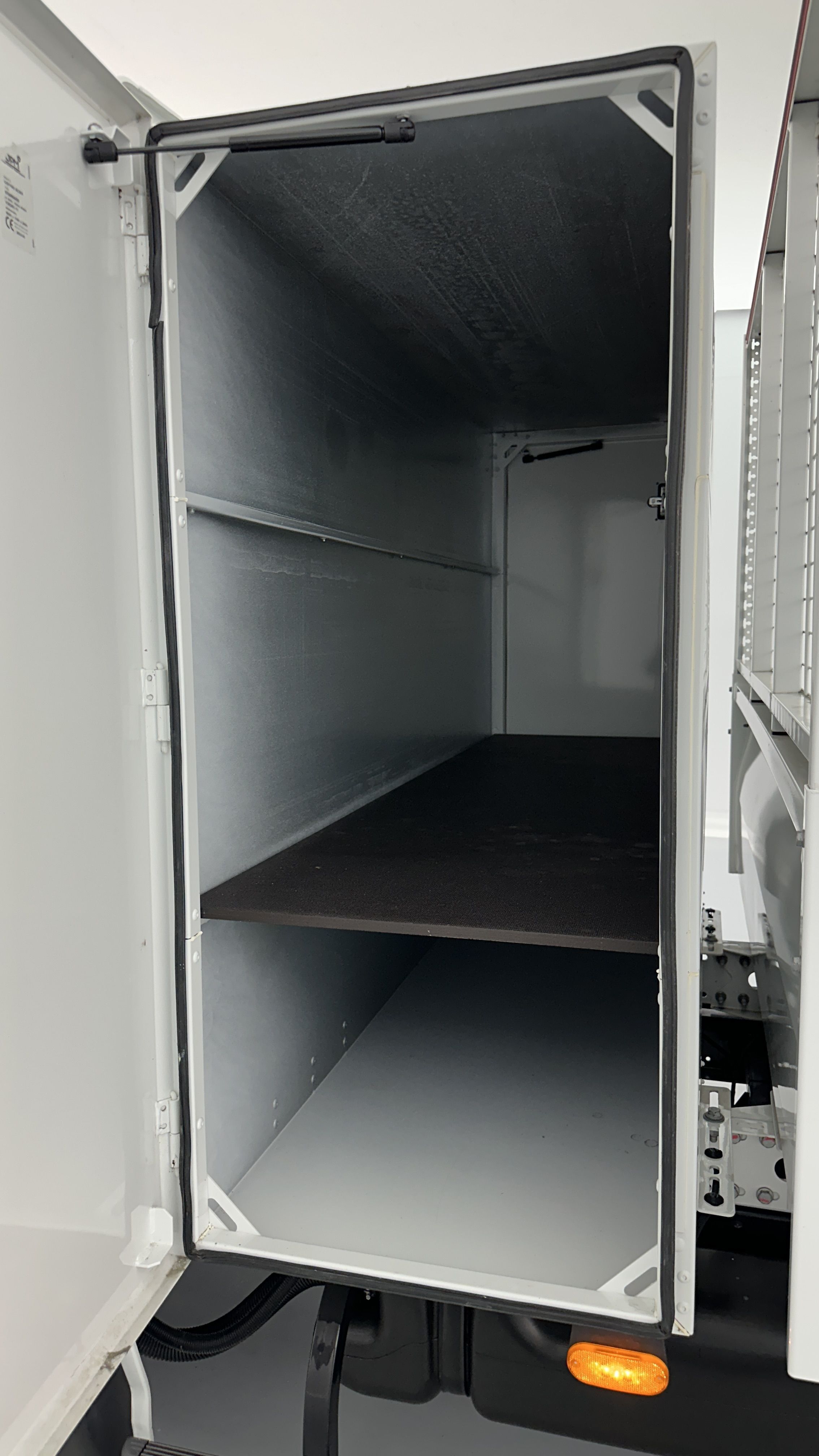 Iveco Daily - Image 8