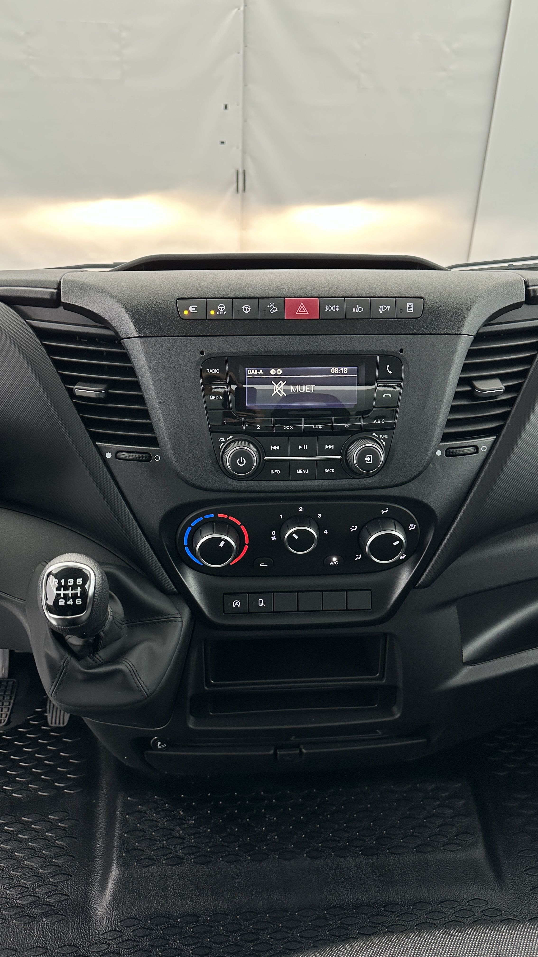 Iveco Daily - Image 11