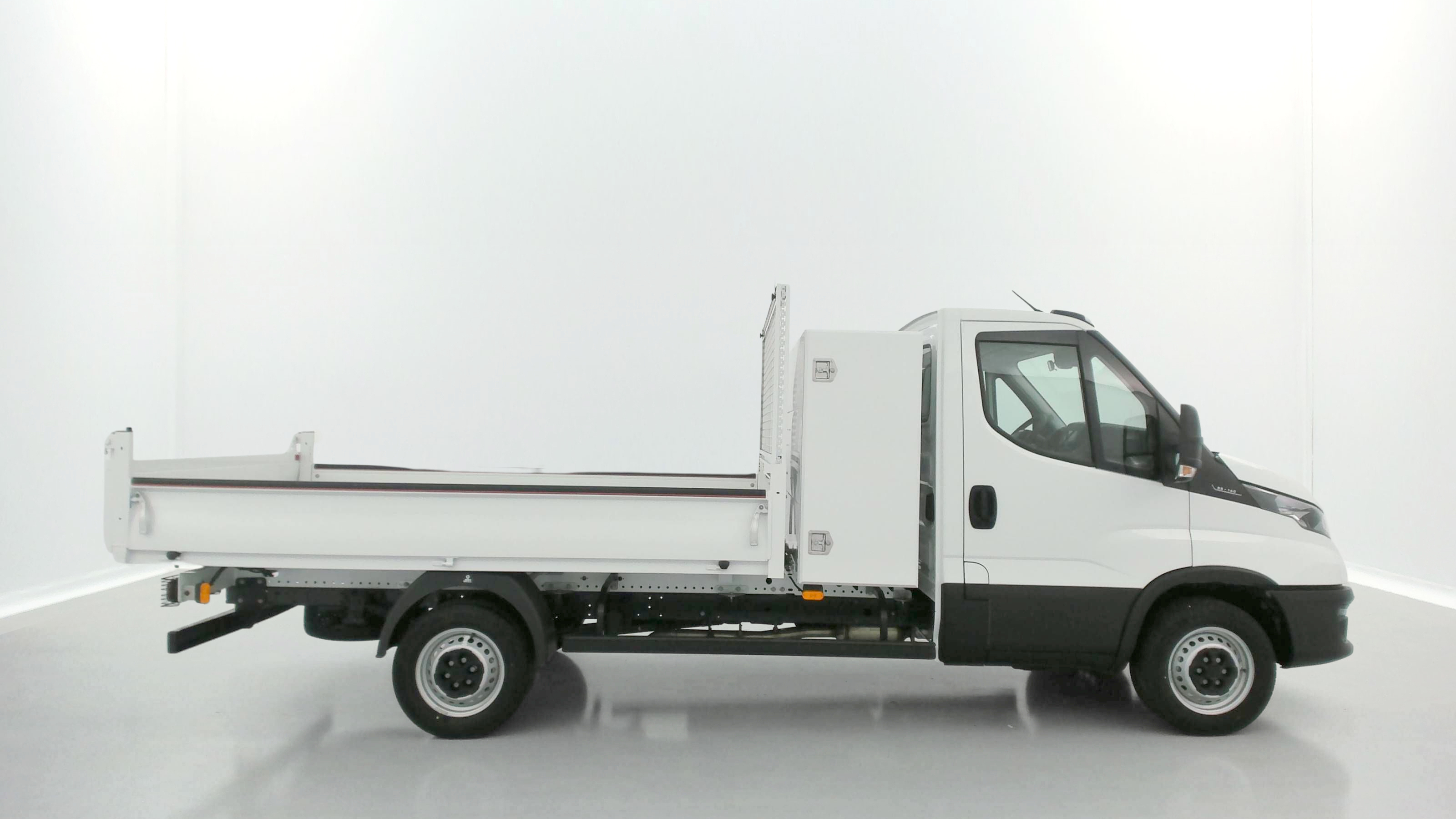 Iveco Daily - Image 18